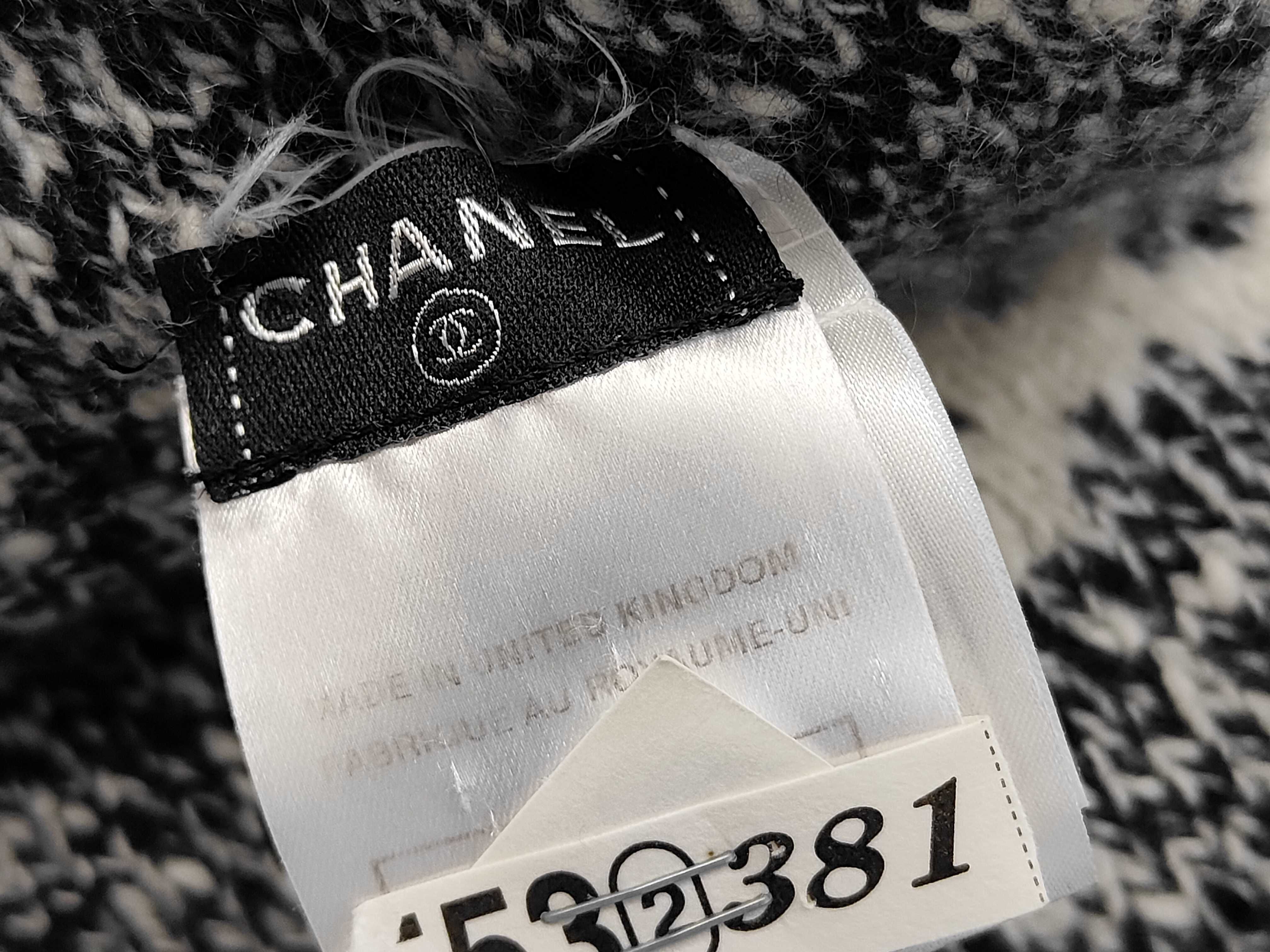 scarf and other accessories — view 6