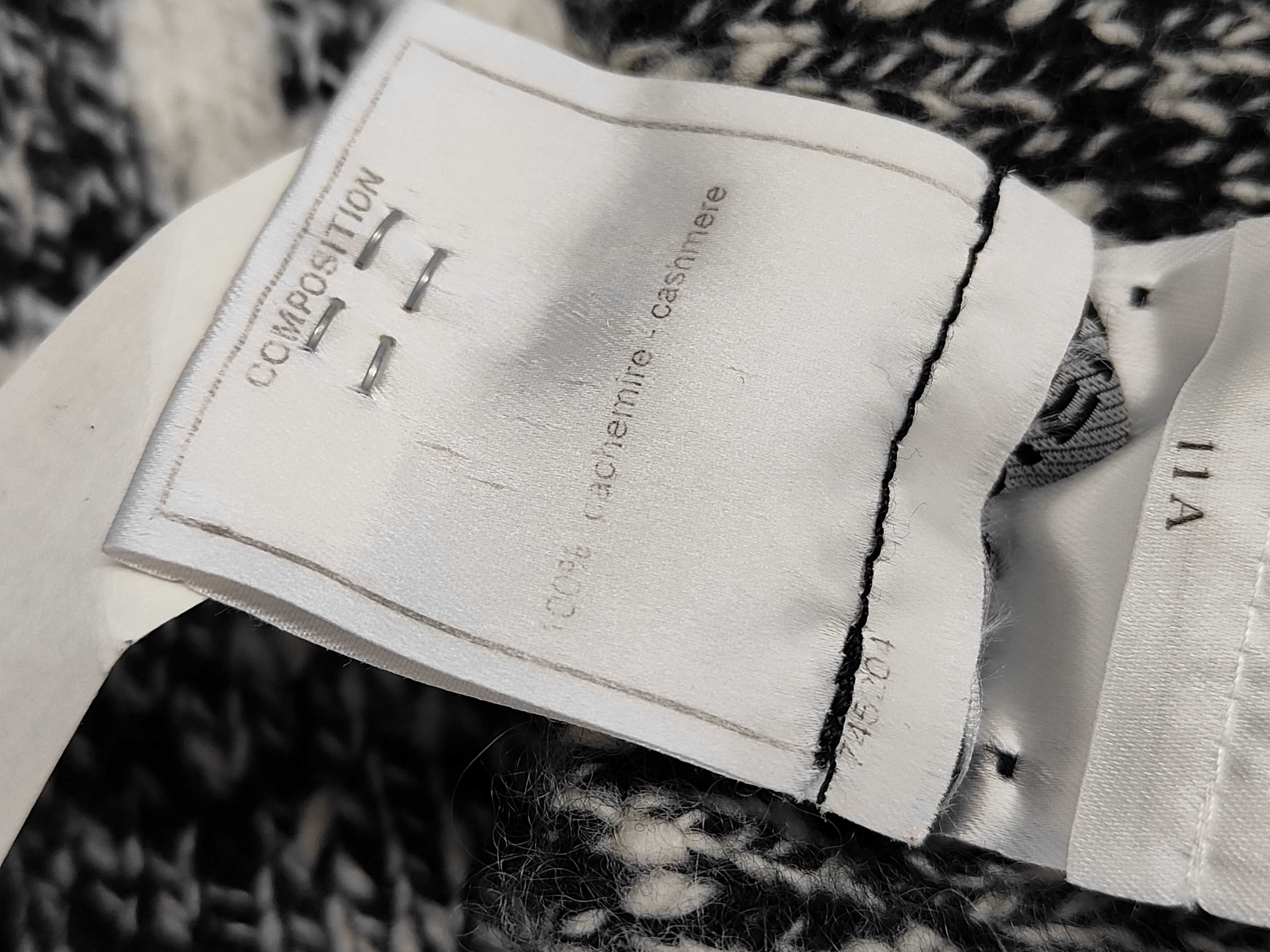 scarf and other accessories — view 7