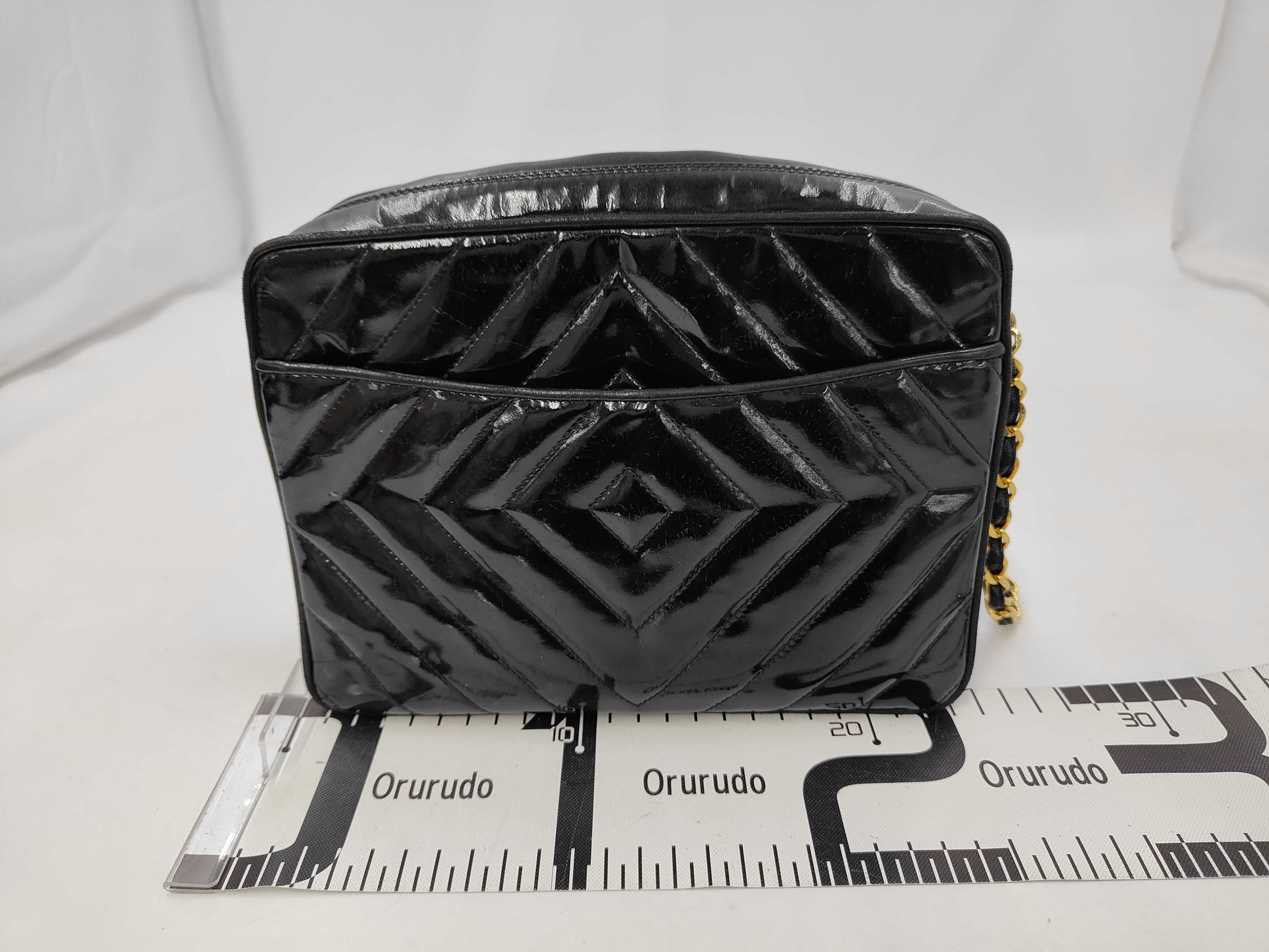 patent leather shoulder bag (black) — view 2