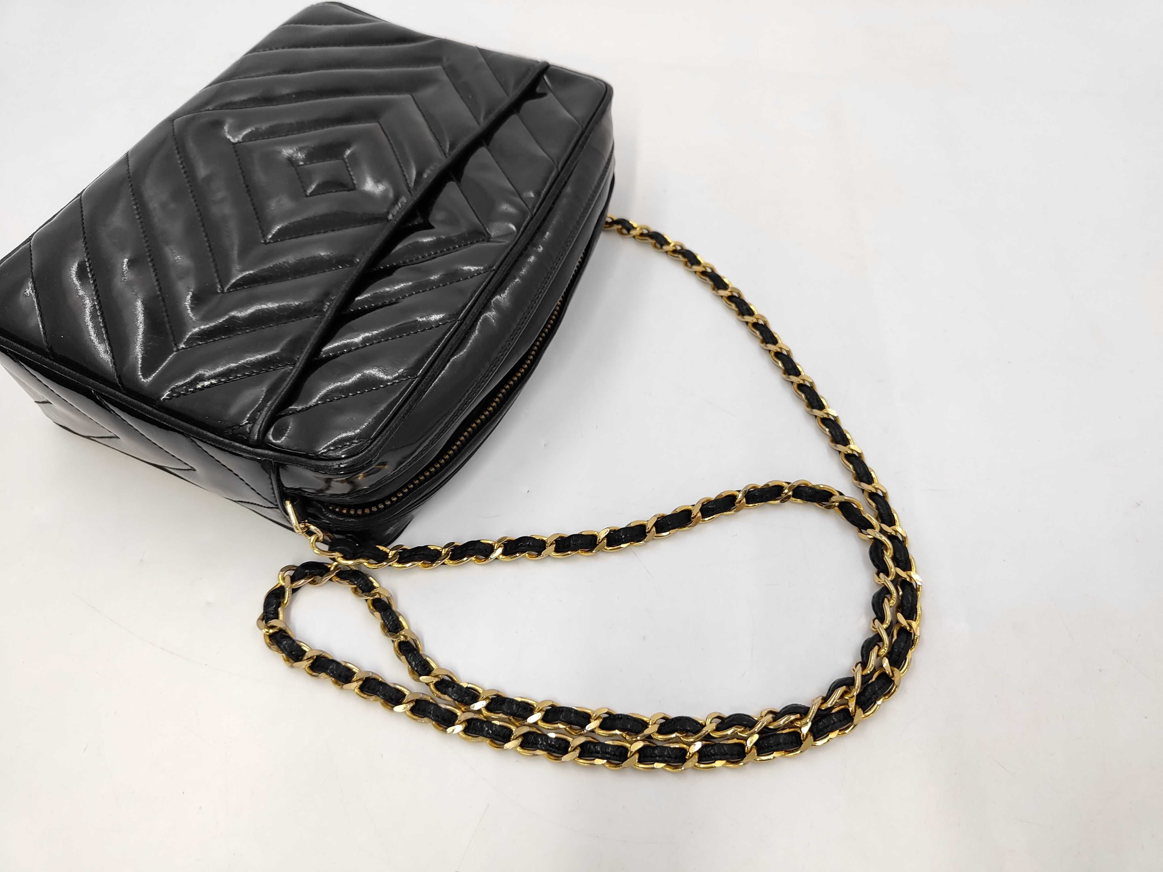 patent leather shoulder bag (black) — view 5