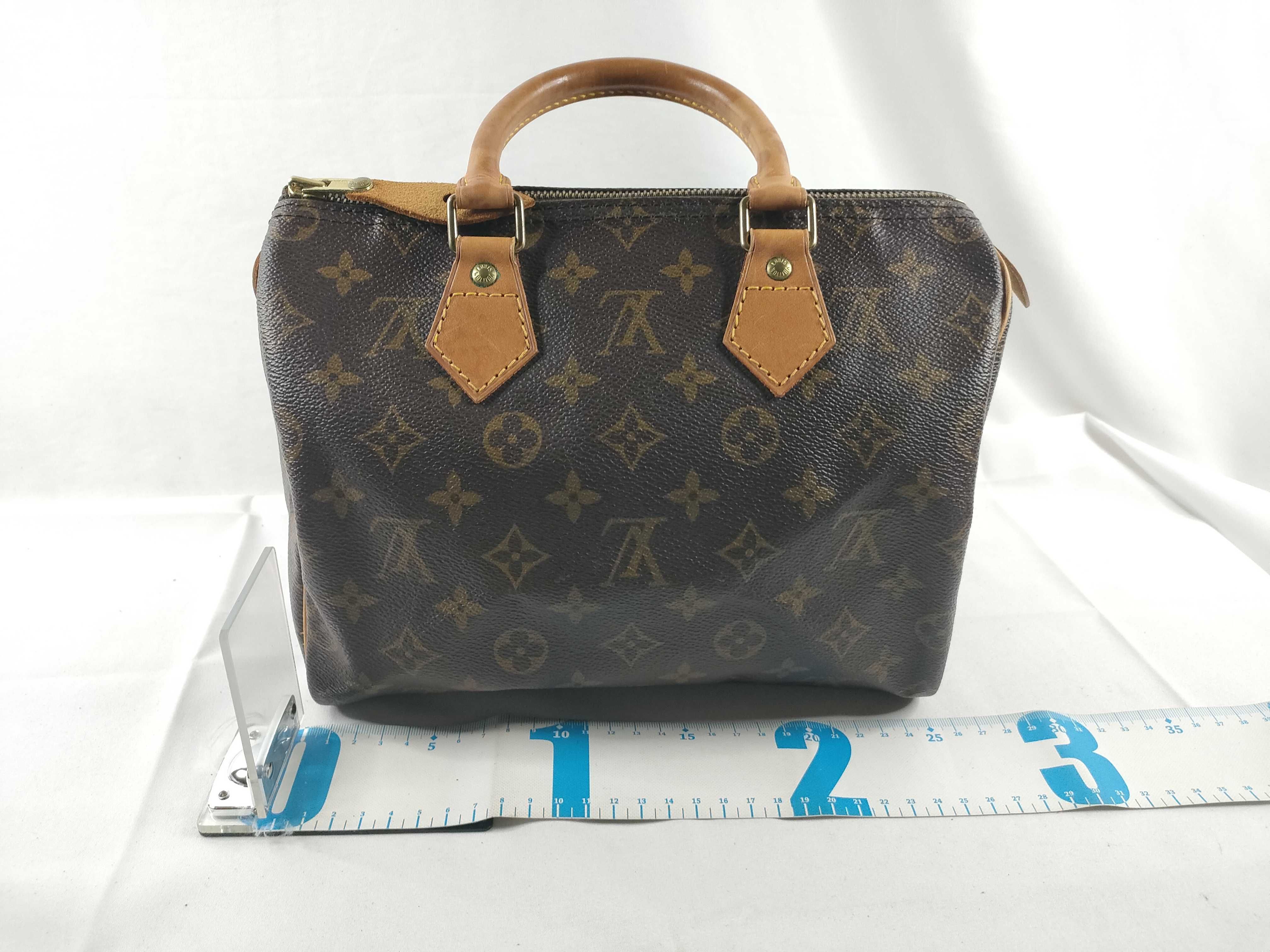 Monogram Louis Vuitton Speedy 25 Monogram Handbag — view 2