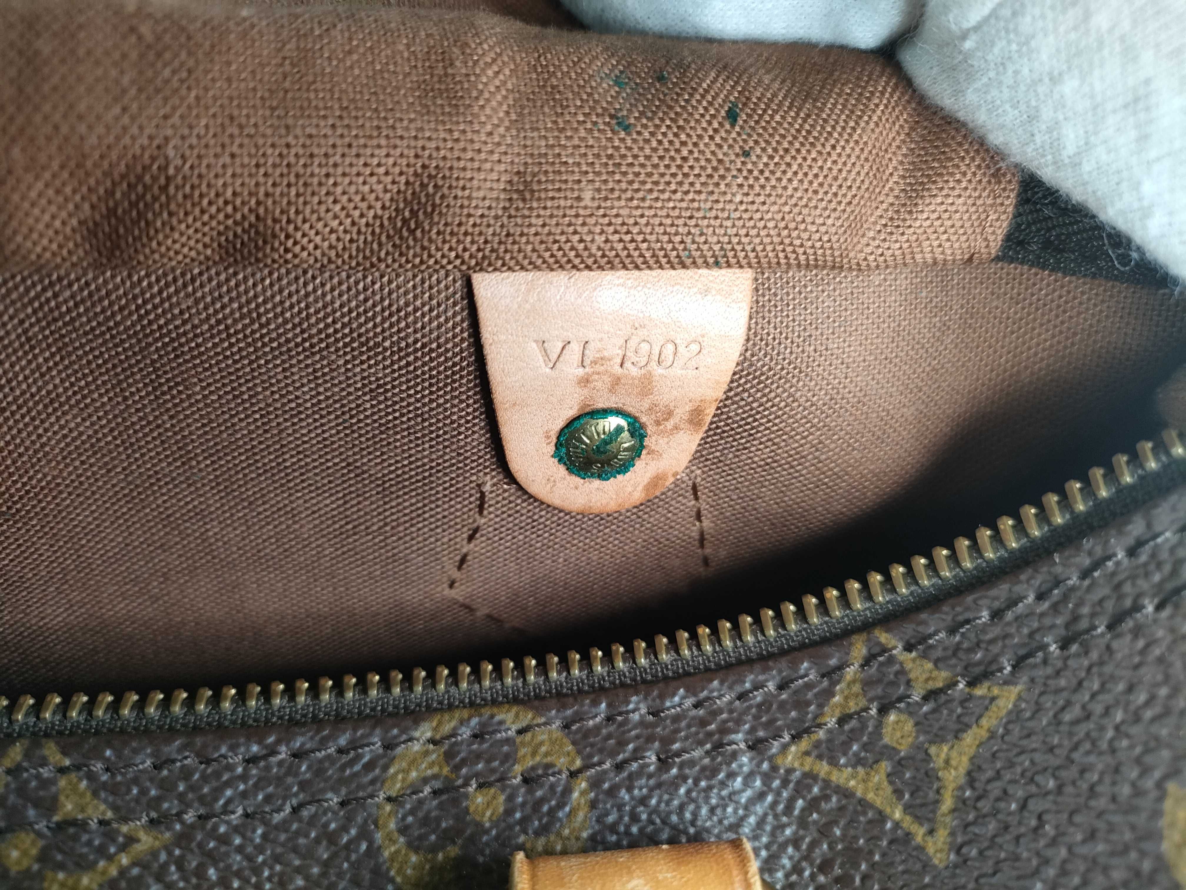 Monogram Louis Vuitton Speedy 25 Monogram Handbag — view 14