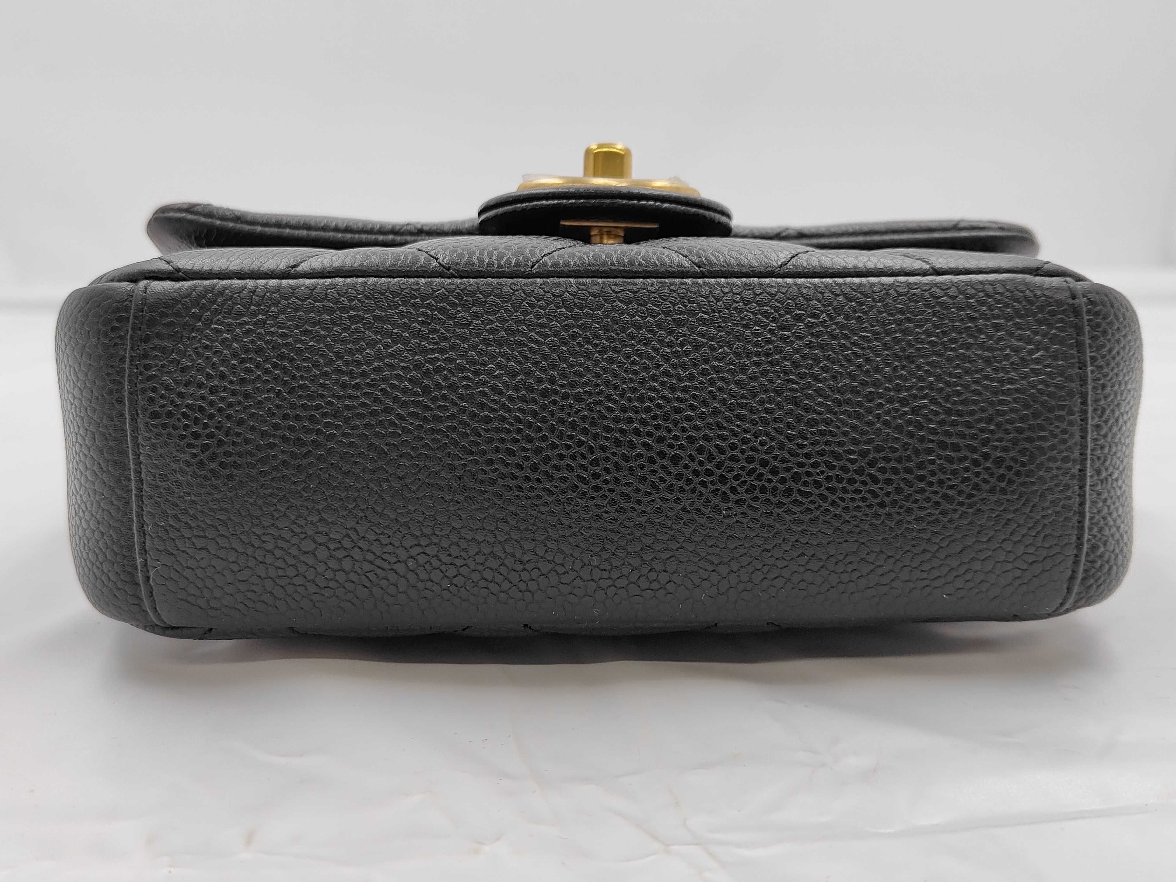Matelassé Caviar Skin Camellia Chain Shoulder Bag — view 7