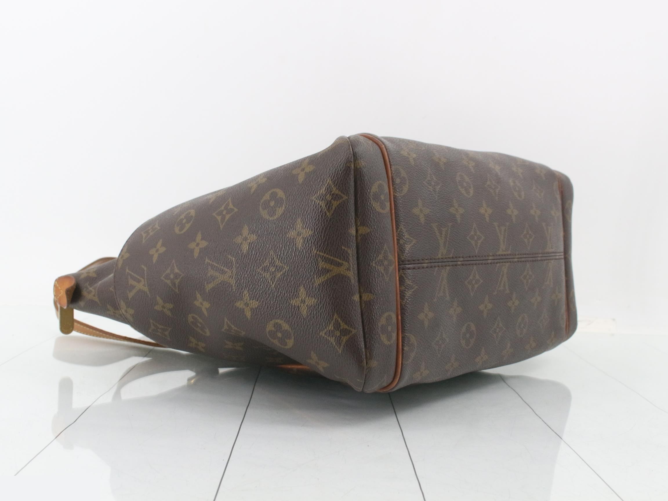 Monogram Totally MM Tote Bag — view 5