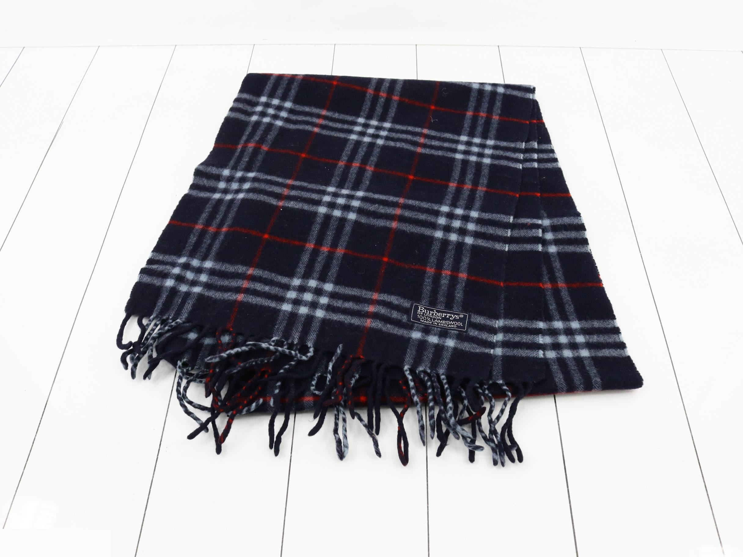 Other lines: Small items, accessories, and scarves — view 2