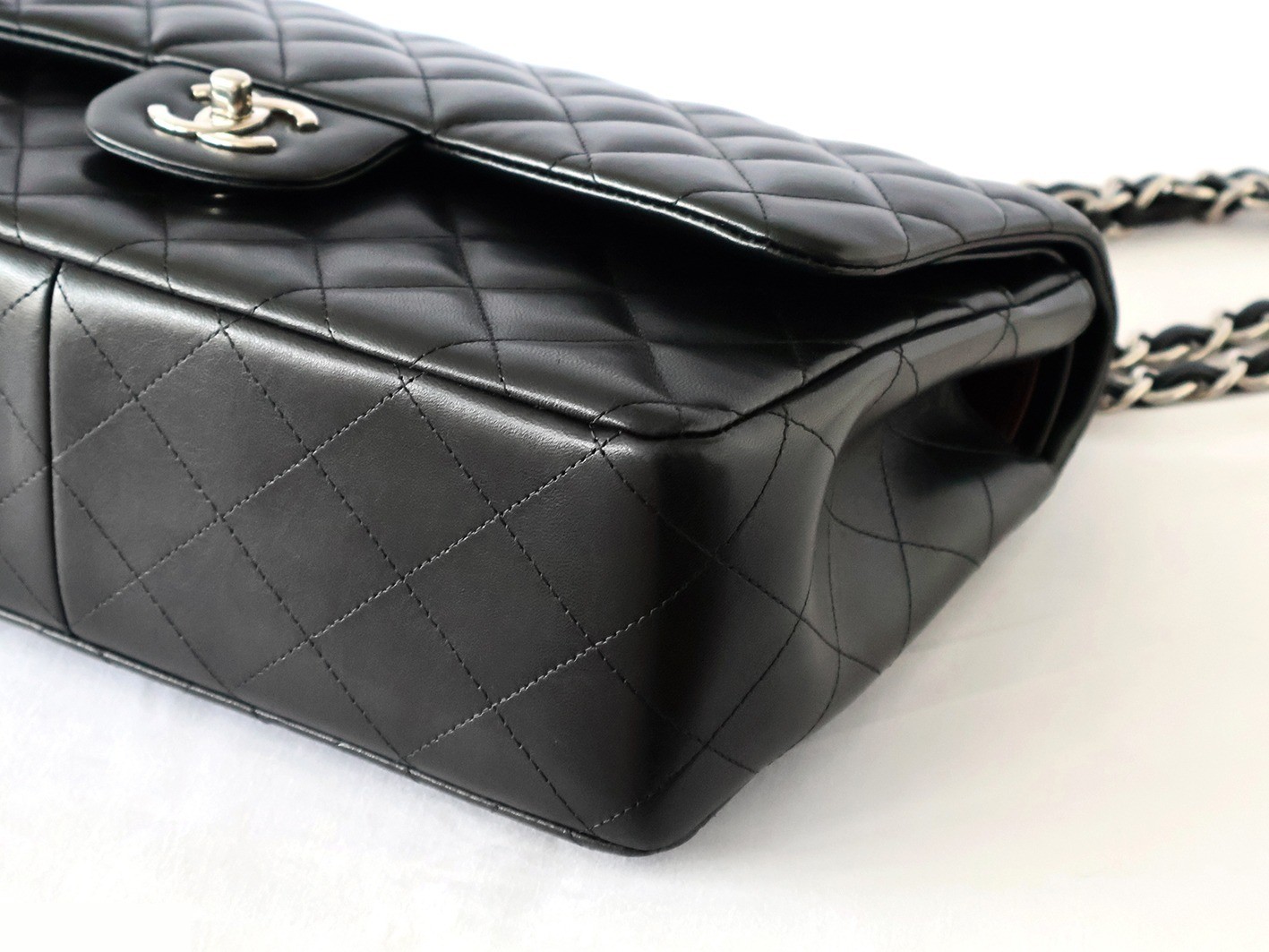 Large Matelassé 30 Lambskin Double Flap Double Chain Shoulder Bag, Black — view 4