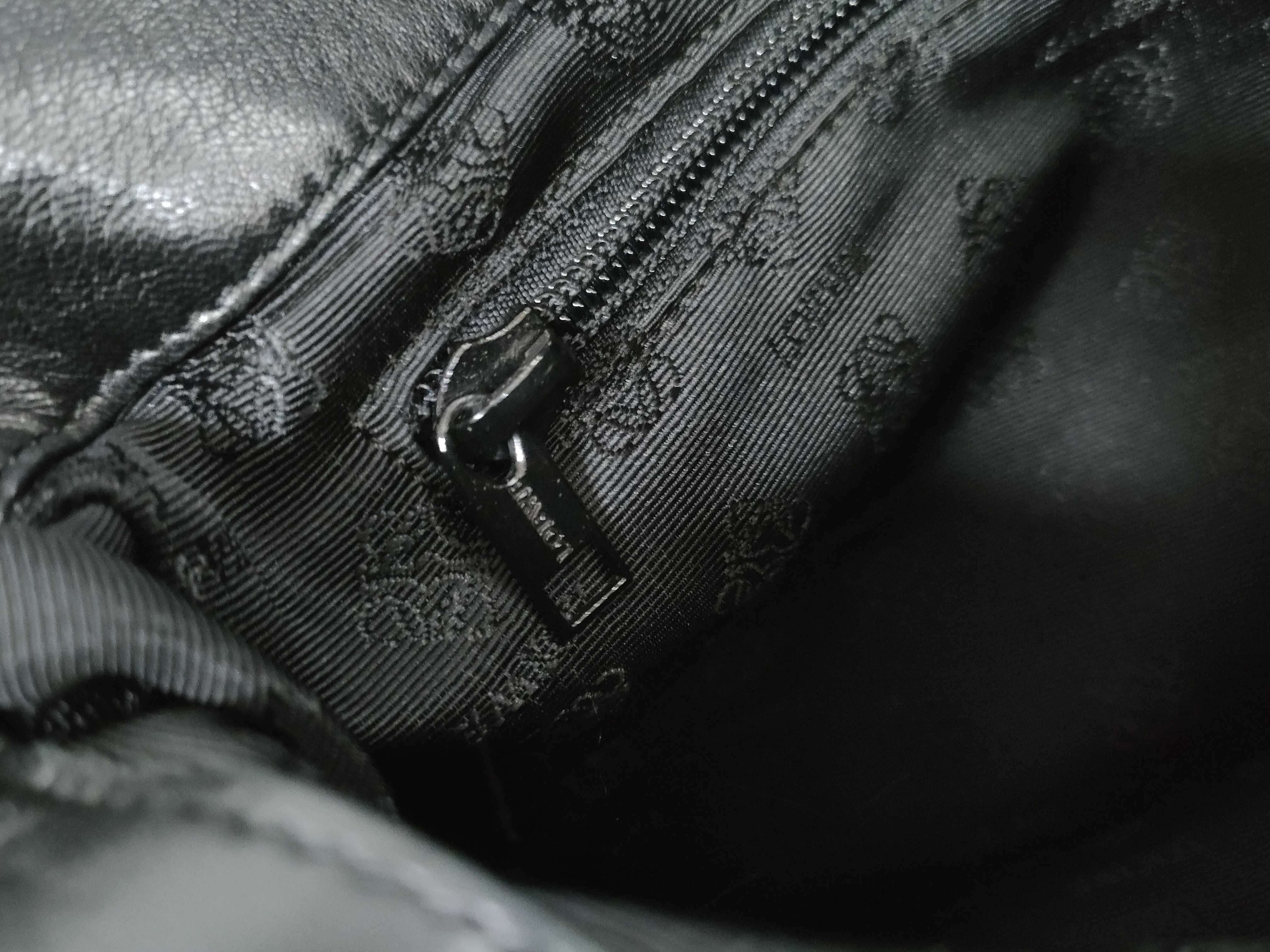 Anagram Shoulder Bag, Leather, Black Shoulder Bag — view 11