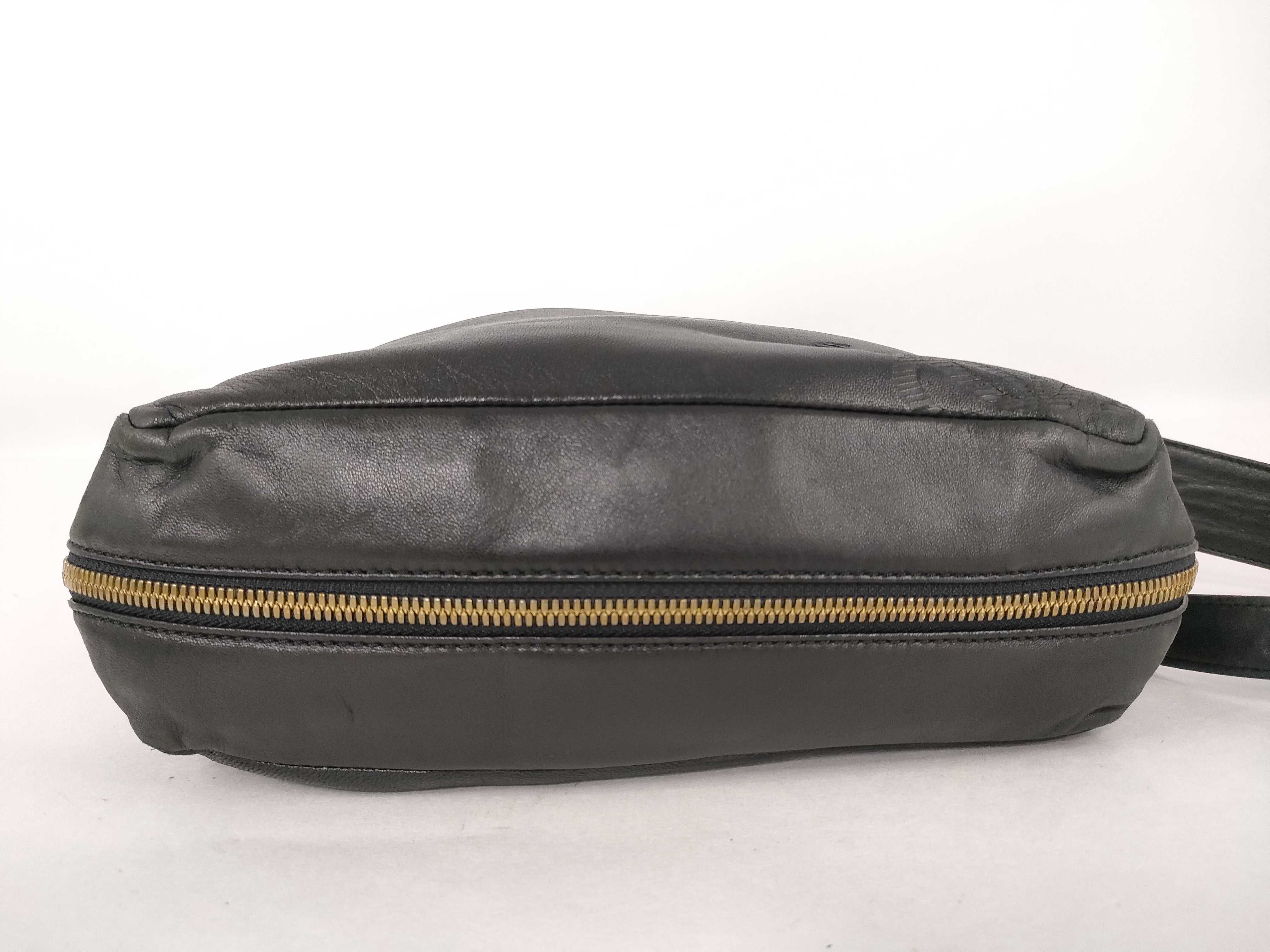 Anagram Shoulder Bag, Leather, Black Shoulder Bag — view 7