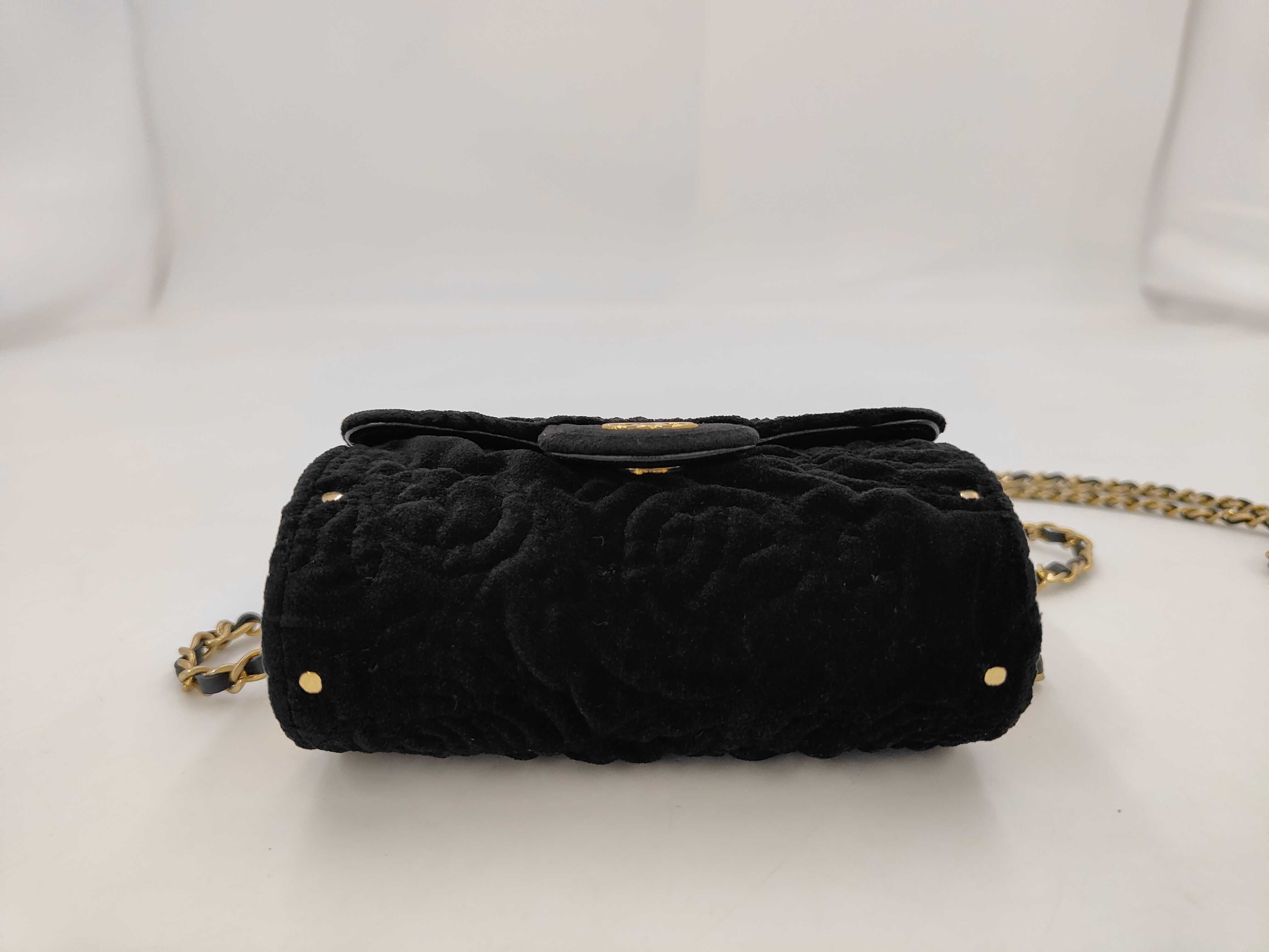 Chain Shoulder Bag — view 4