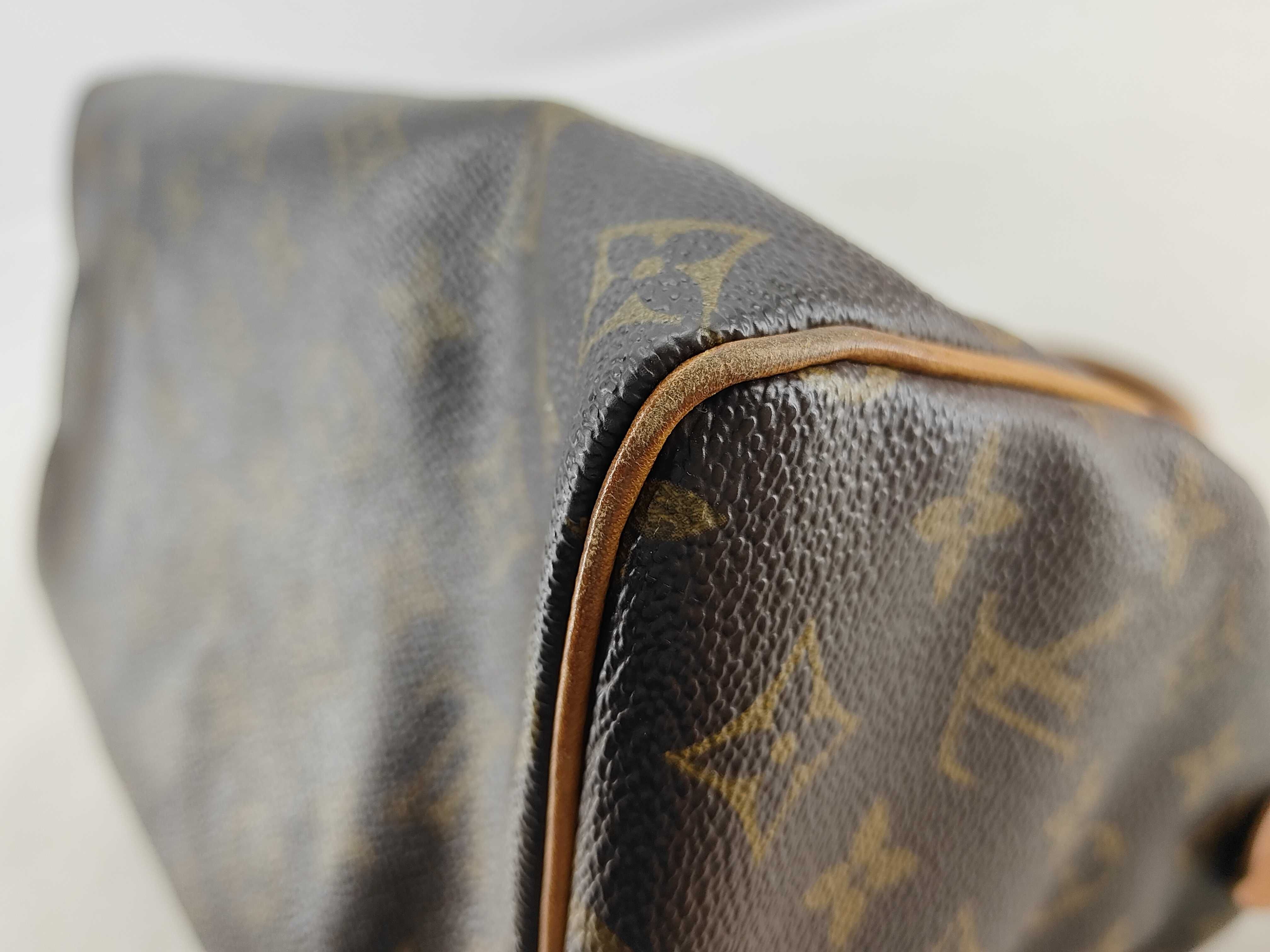 Monogram Louis Vuitton Speedy 25 Boston Bag — view 11