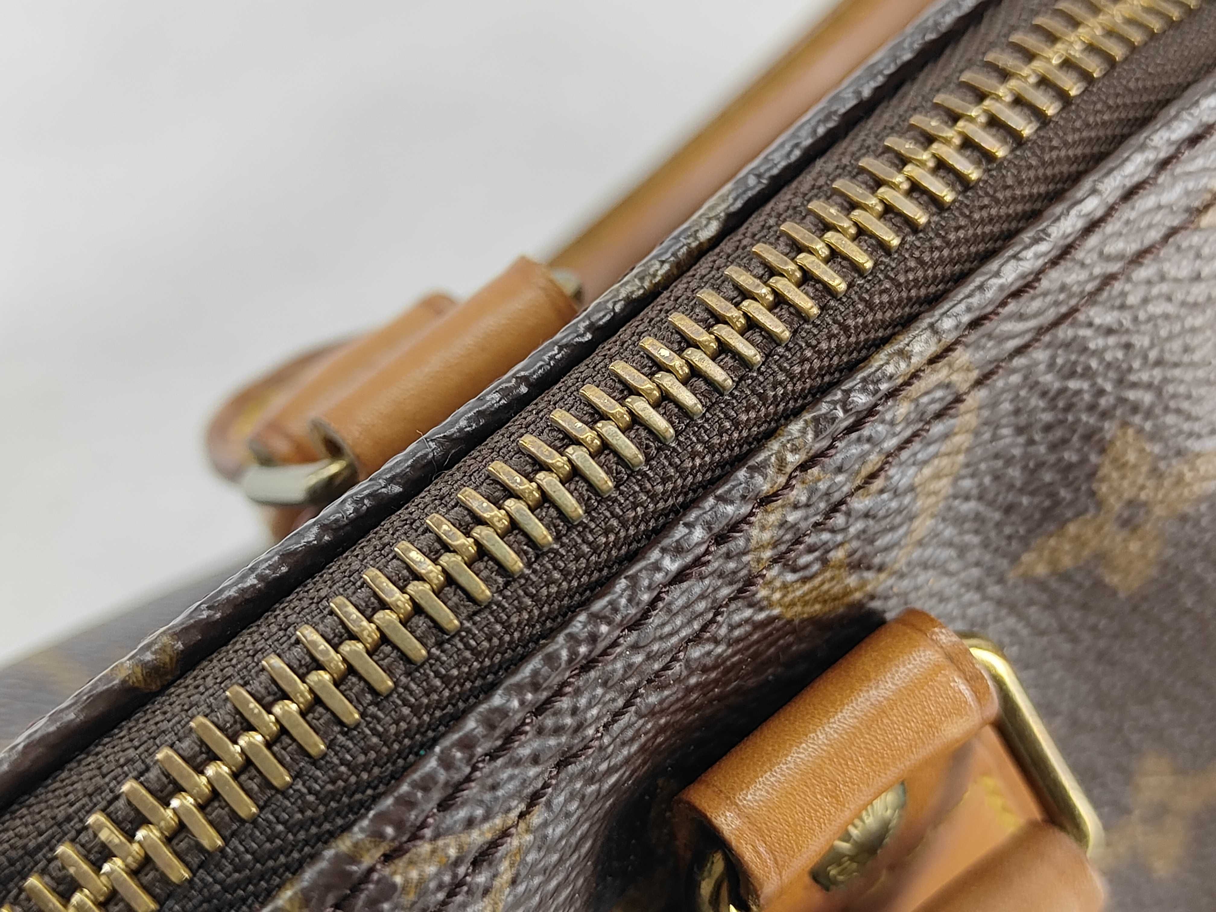 Monogram Louis Vuitton Speedy 25 Boston Bag — view 13