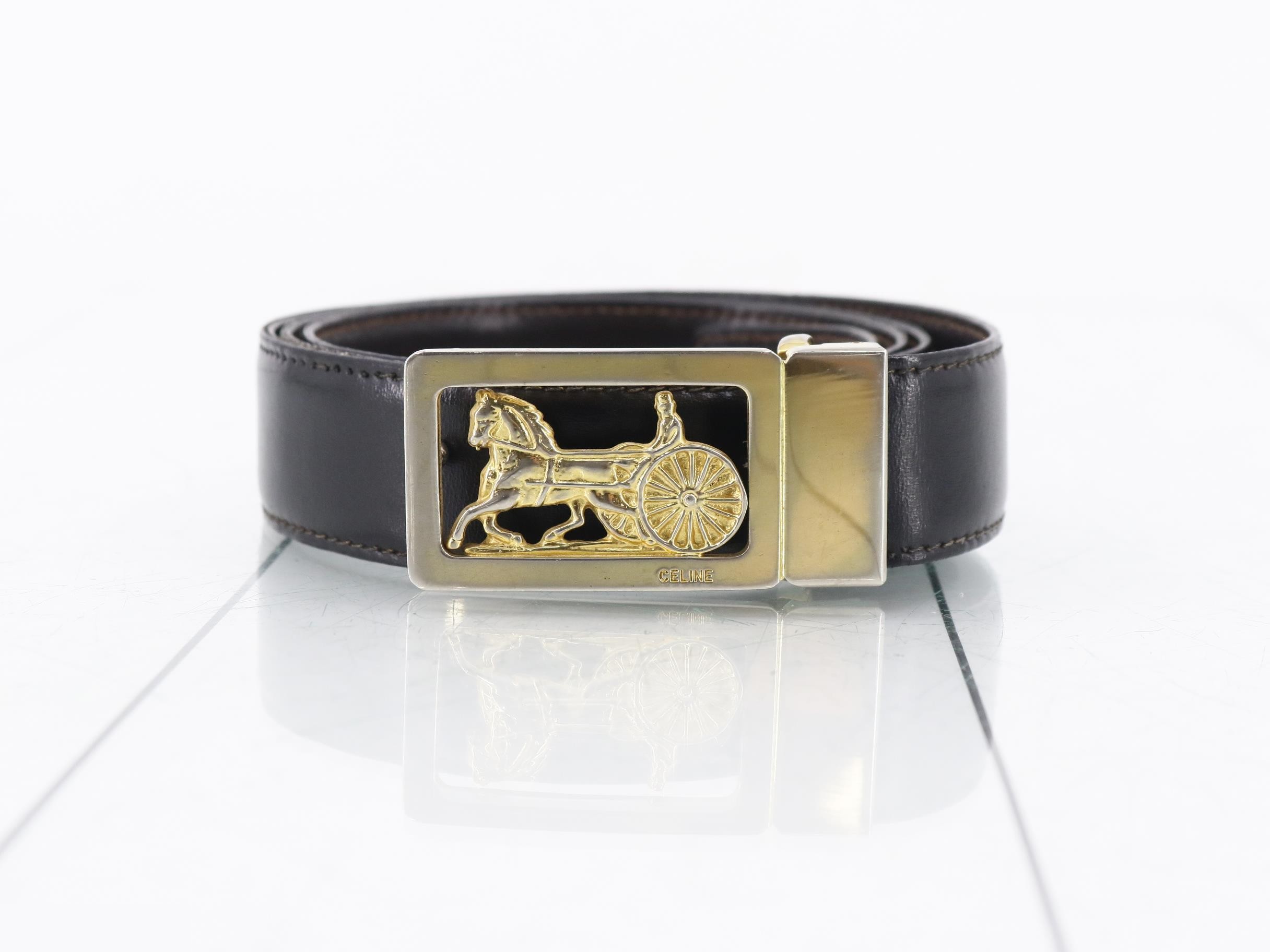 Leather carriage buckle belt