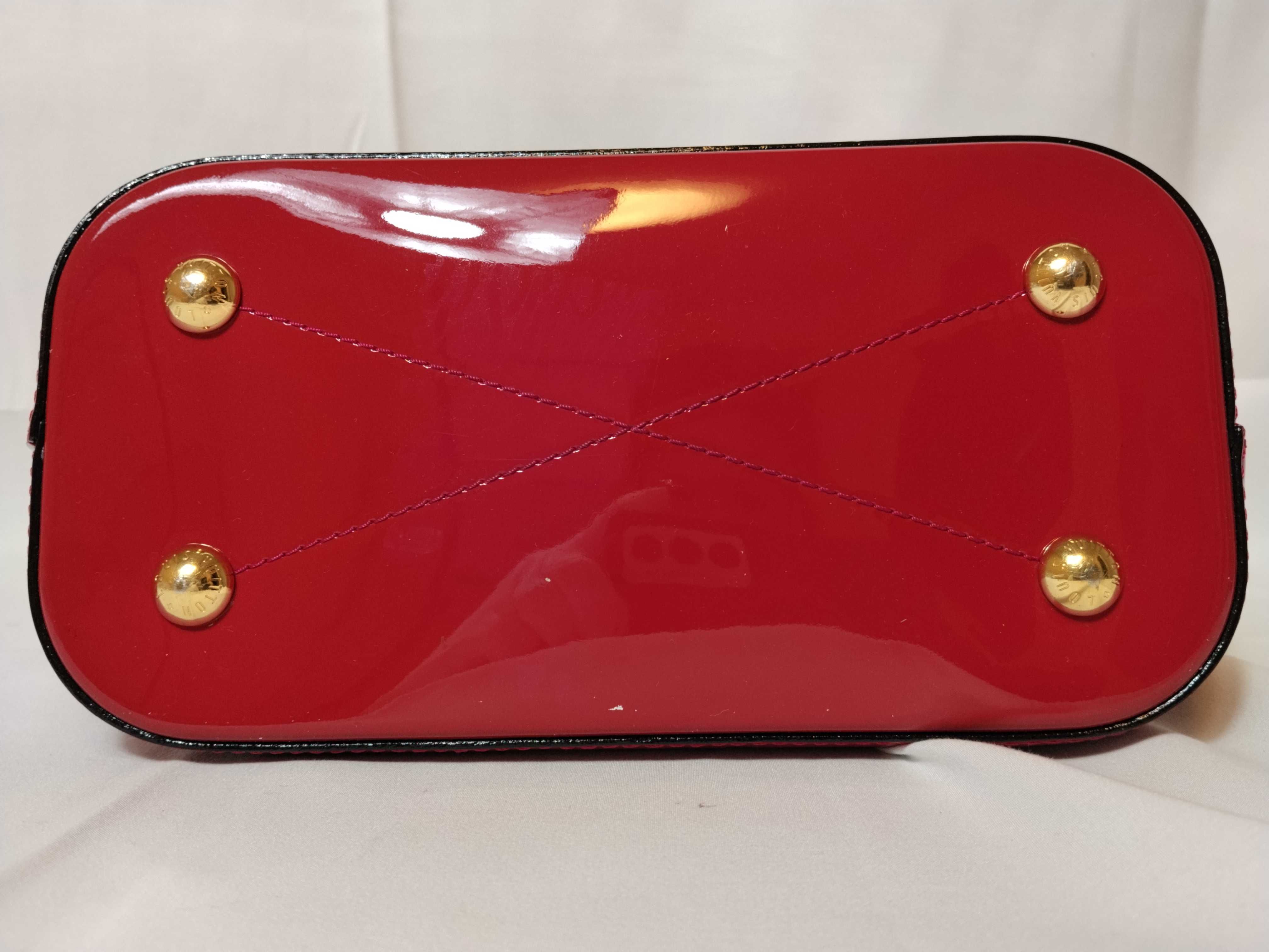 Vernis Montebello PM Handbag — view 9
