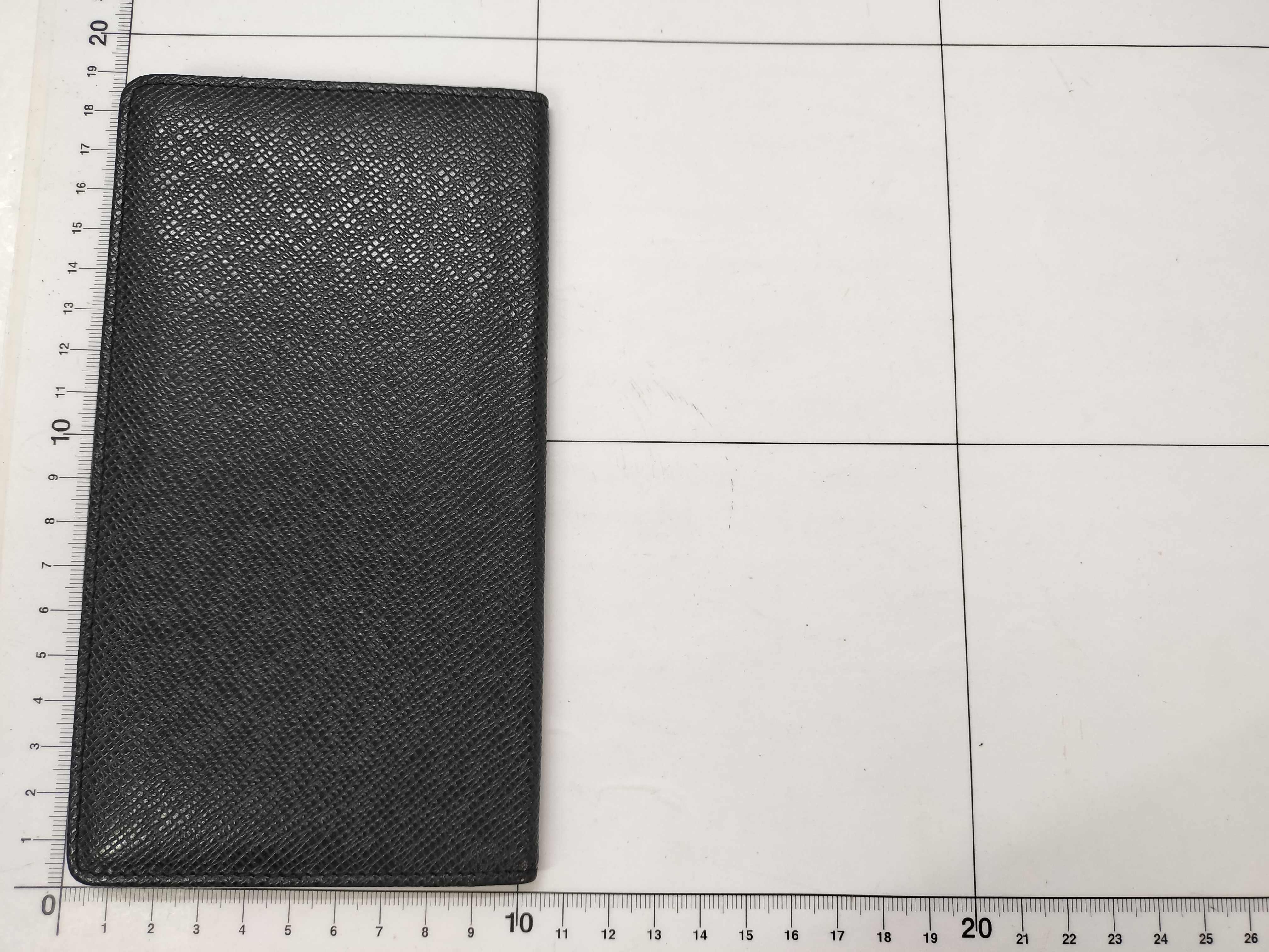 Taiga Leather Wallet M31002 Portecarte Credit CT1026 (Black) — view 2