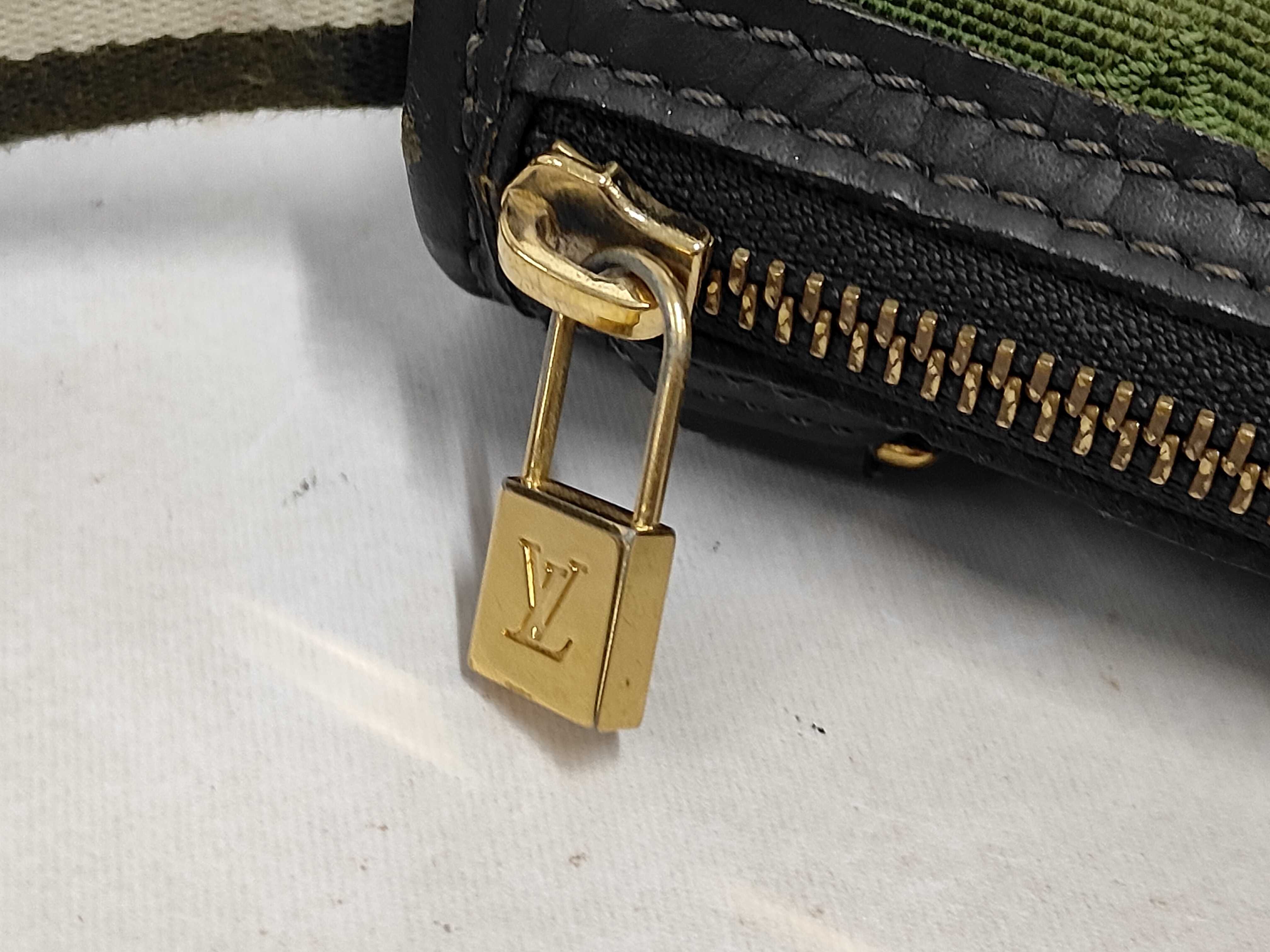 Monogram Mini Catherine Moss Green TH0084 One-Shoulder Bag — view 6