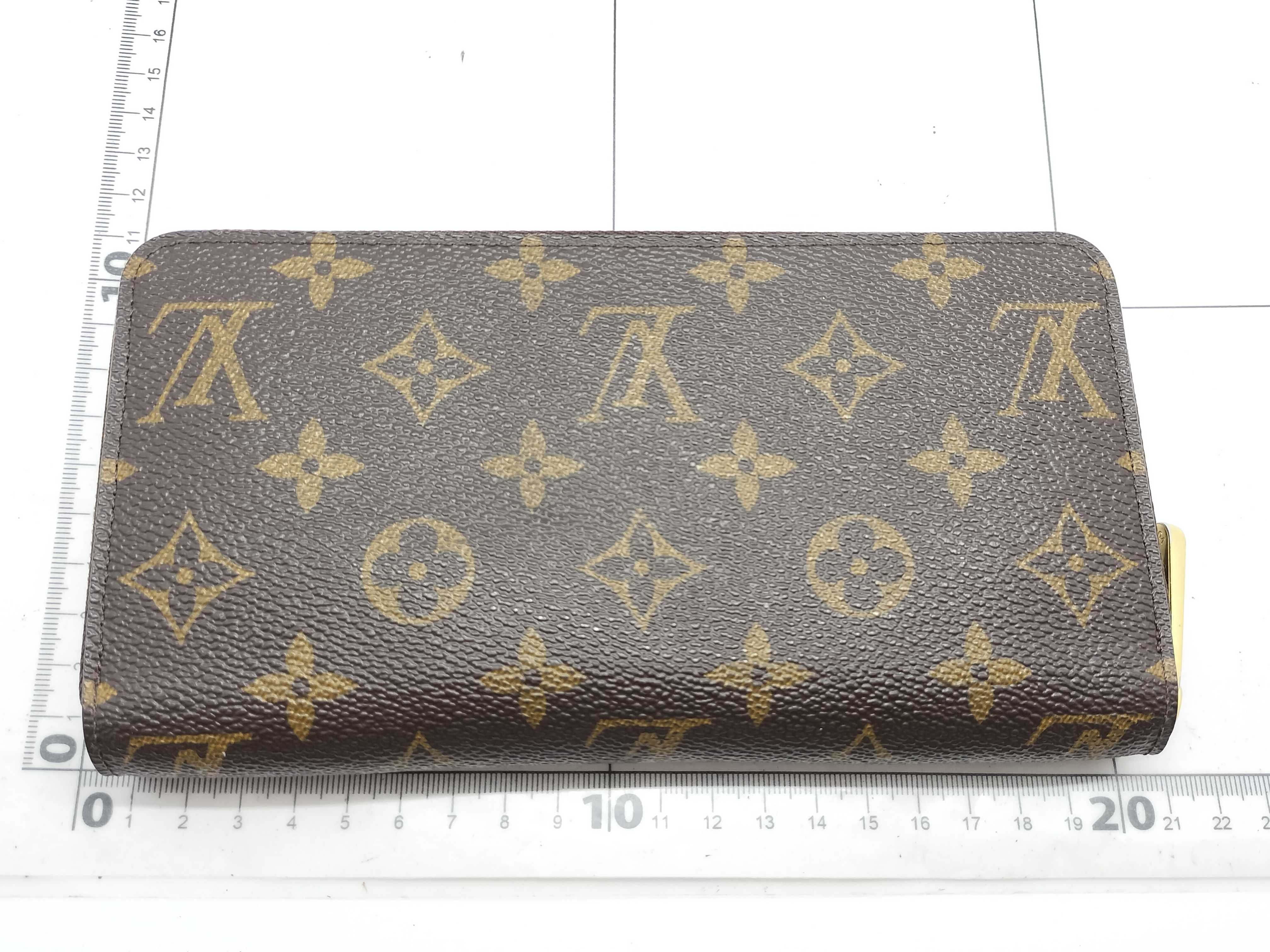 Monogram M41895 Zippy Wallet Fuchsia GI2157 Wallet — view 2