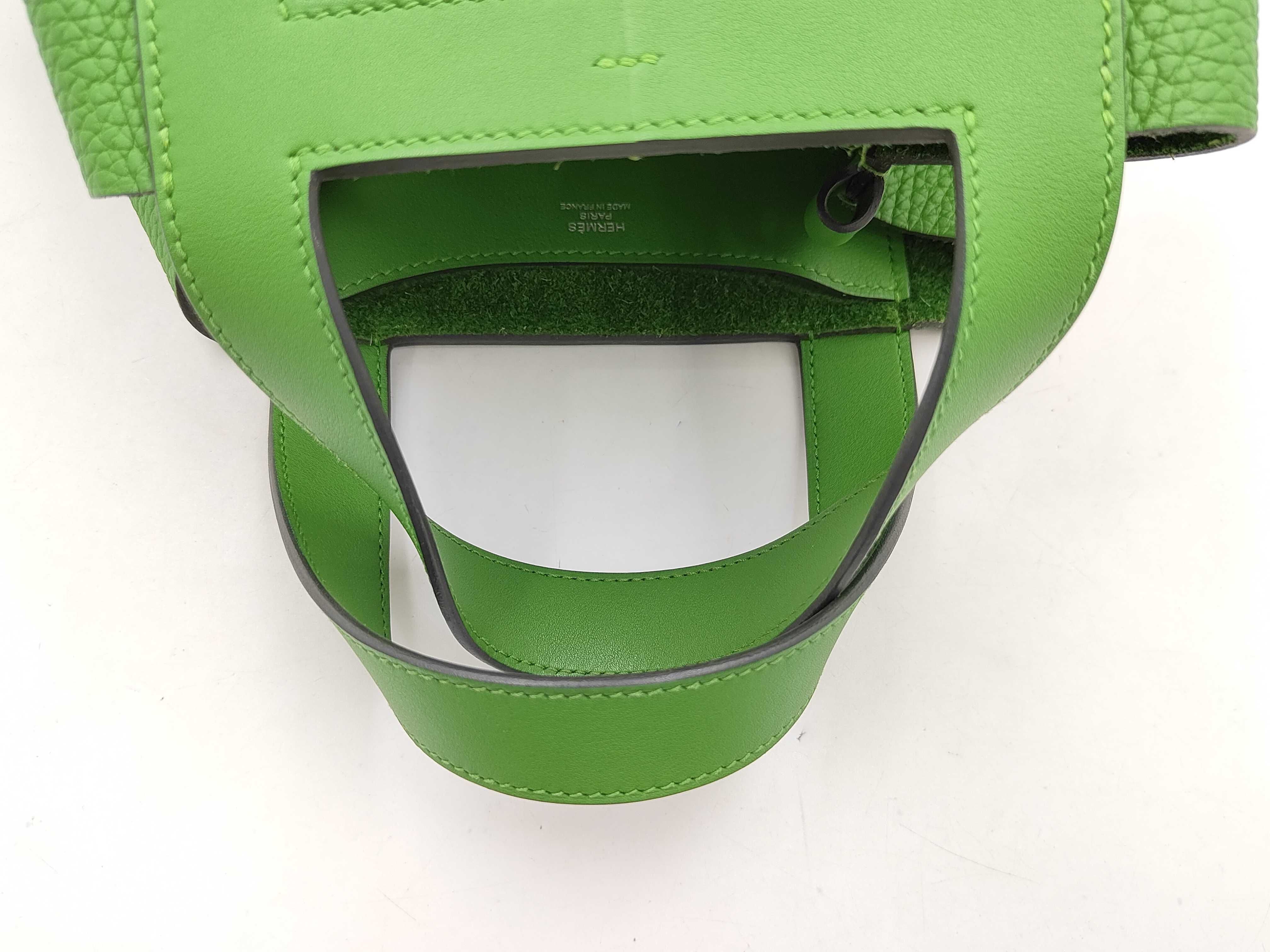 B-stamp In the Loop 23 Taurillon Clemence Vert Yucca Handbag — view 3