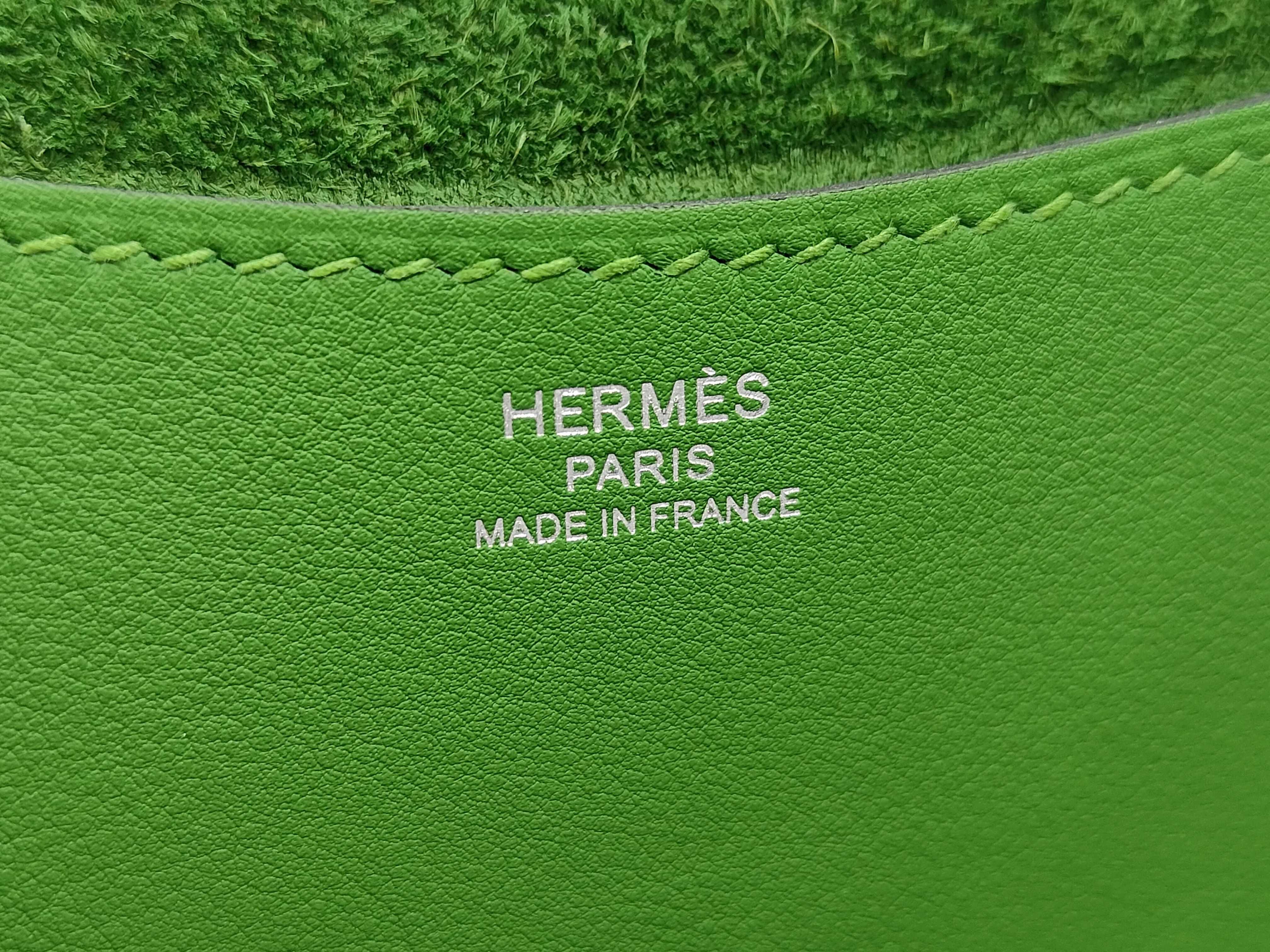 B-stamp In the Loop 23 Taurillon Clemence Vert Yucca Handbag — view 8