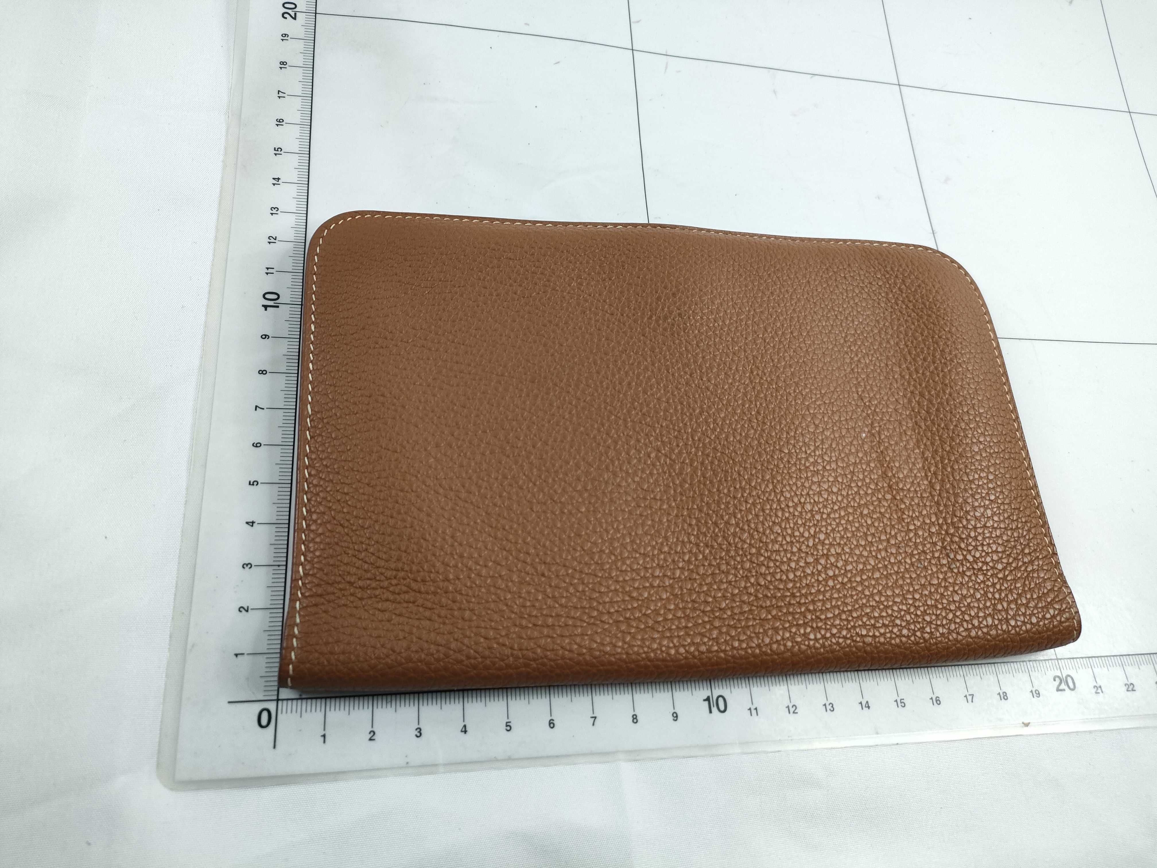 wallet — view 2