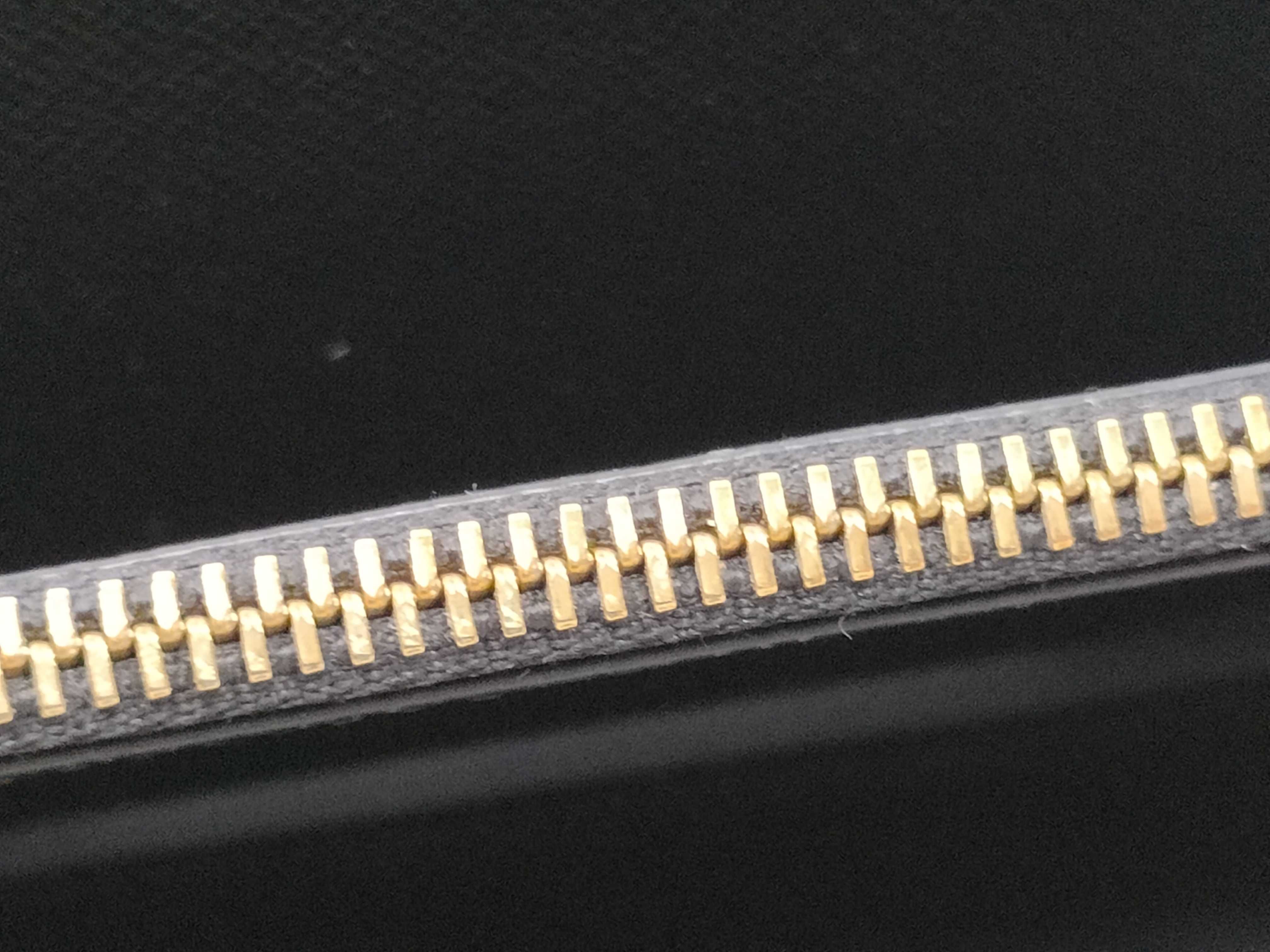 Giant Reverse Zippy Wallet M69353 — view 12