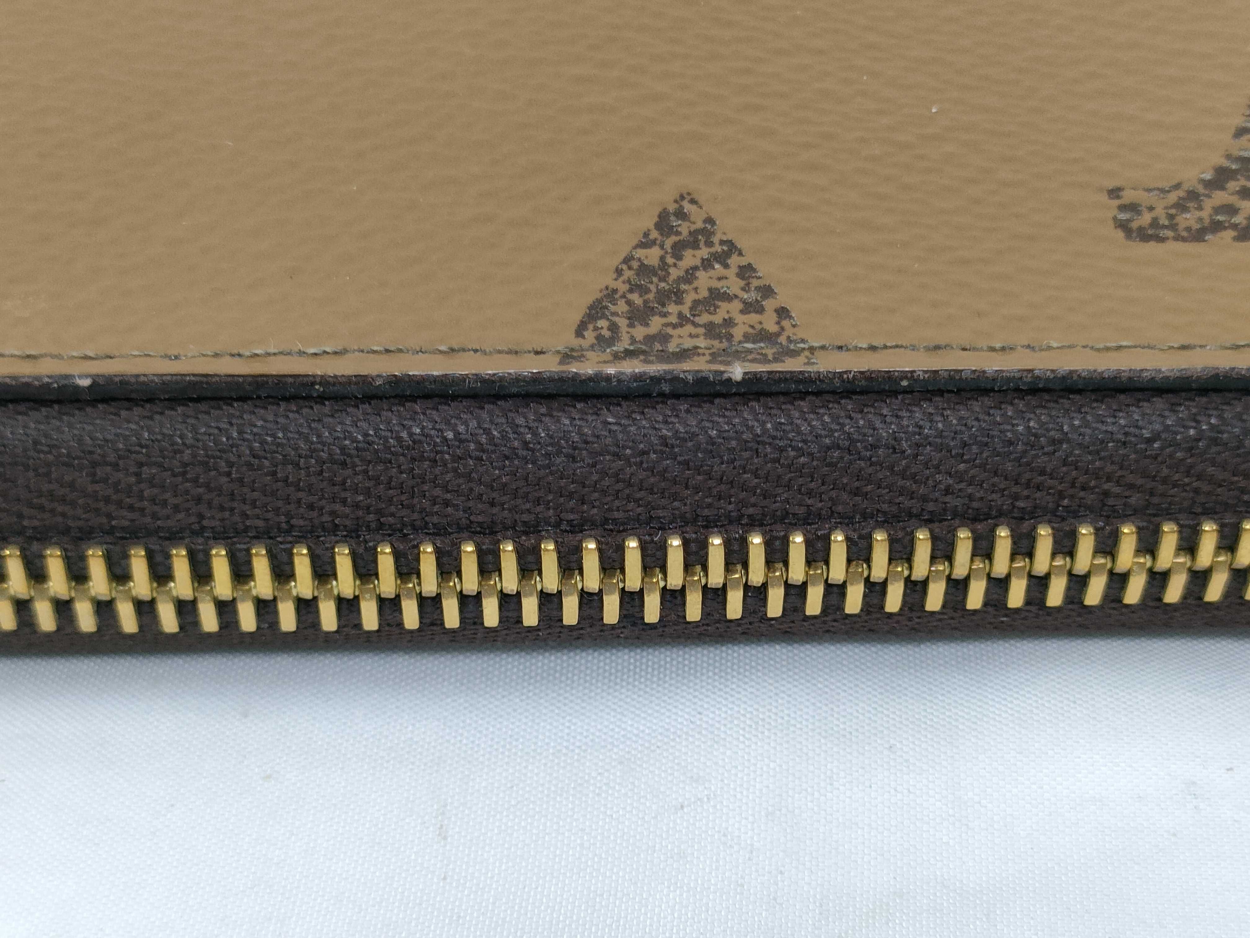 Giant Reverse Zippy Wallet M69353 — view 7