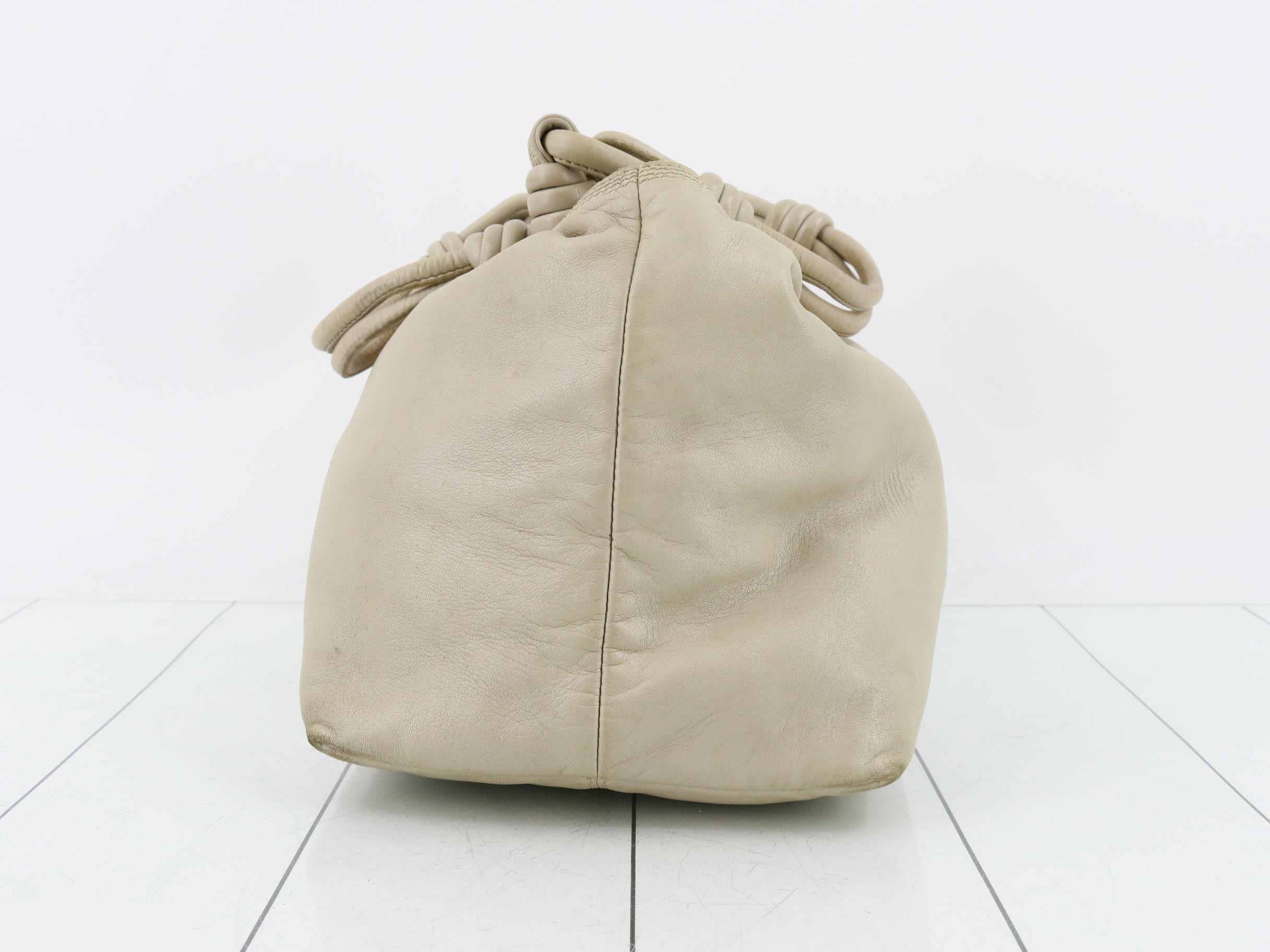 handbag — view 4