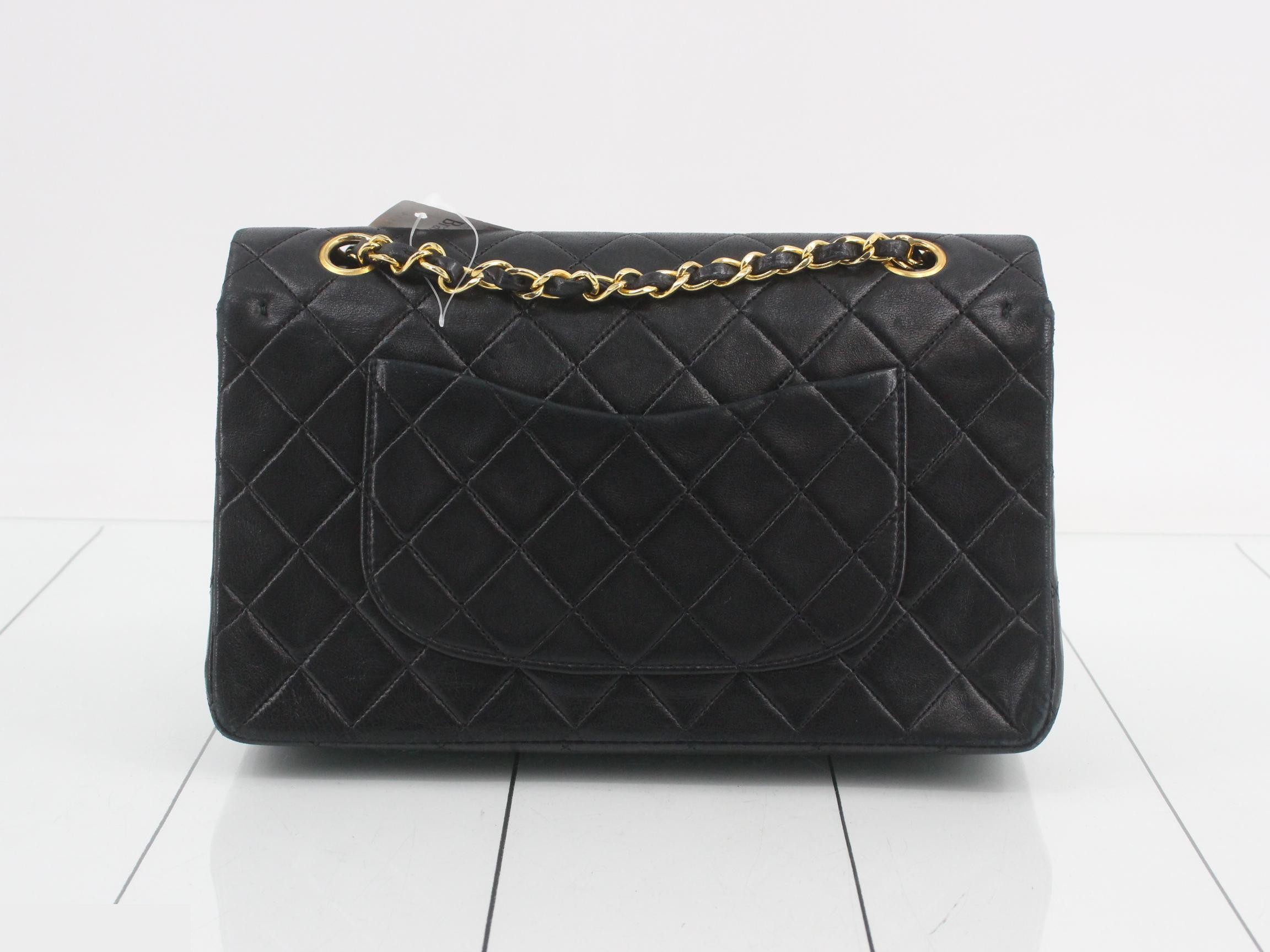 Matelassé 25 Double Chain Shoulder Bag, Double Flap, Lambskin, Black, Series 1, W25 — view 2