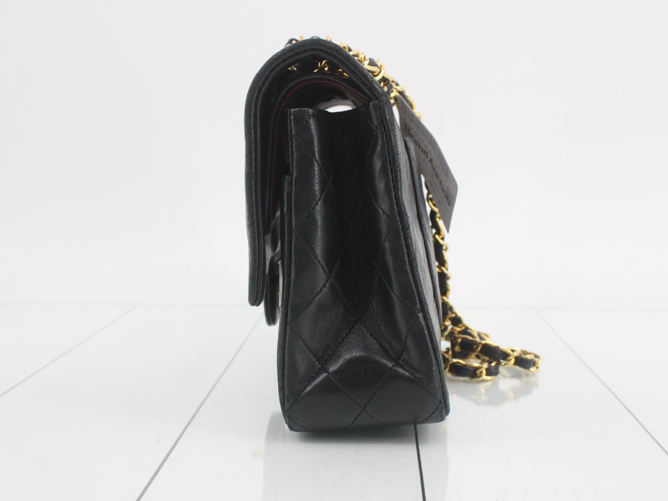 Matelassé 25 Double Chain Shoulder Bag, Double Flap, Lambskin, Black, Series 1, W25 — view 3