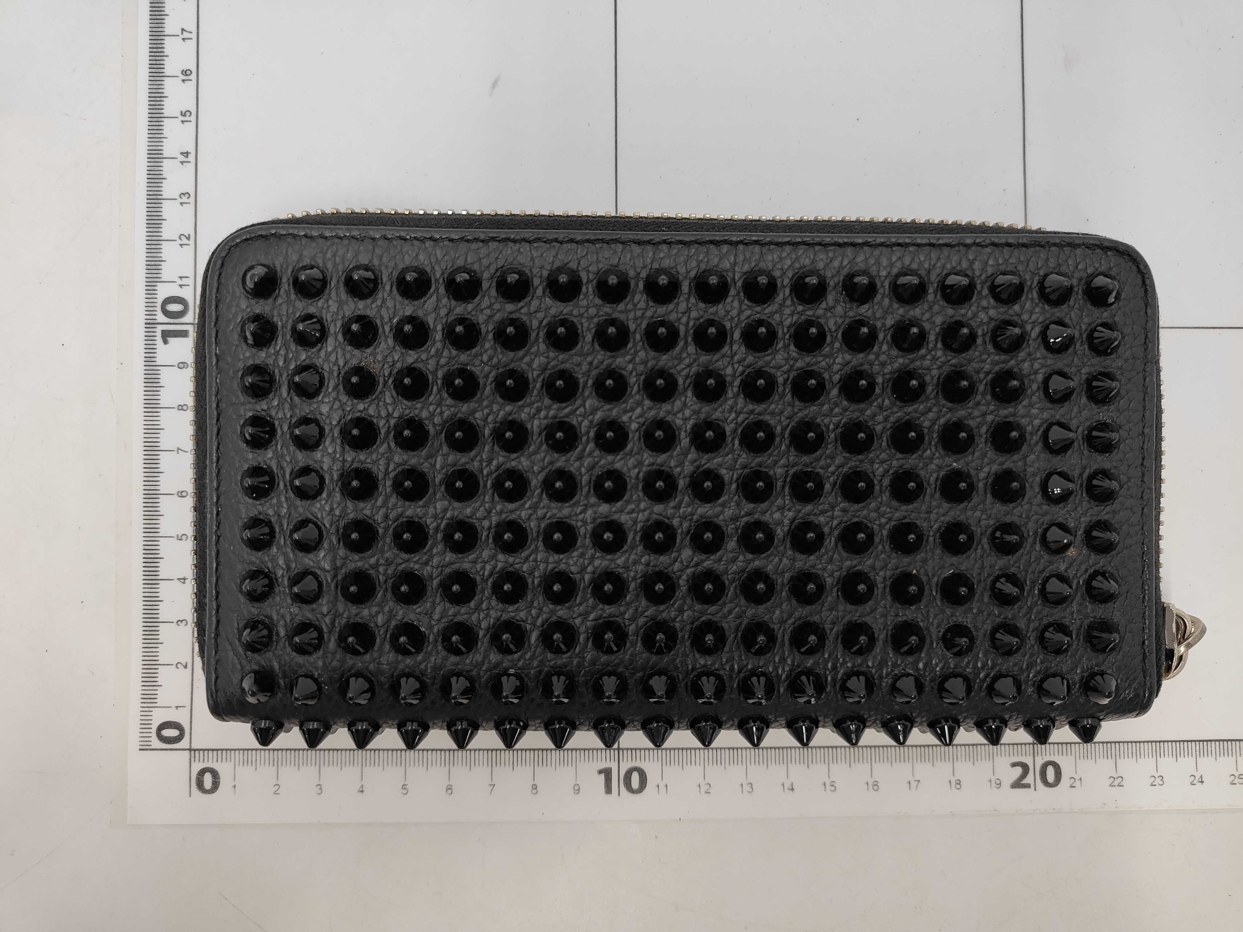 1165044 Wallet — view 2