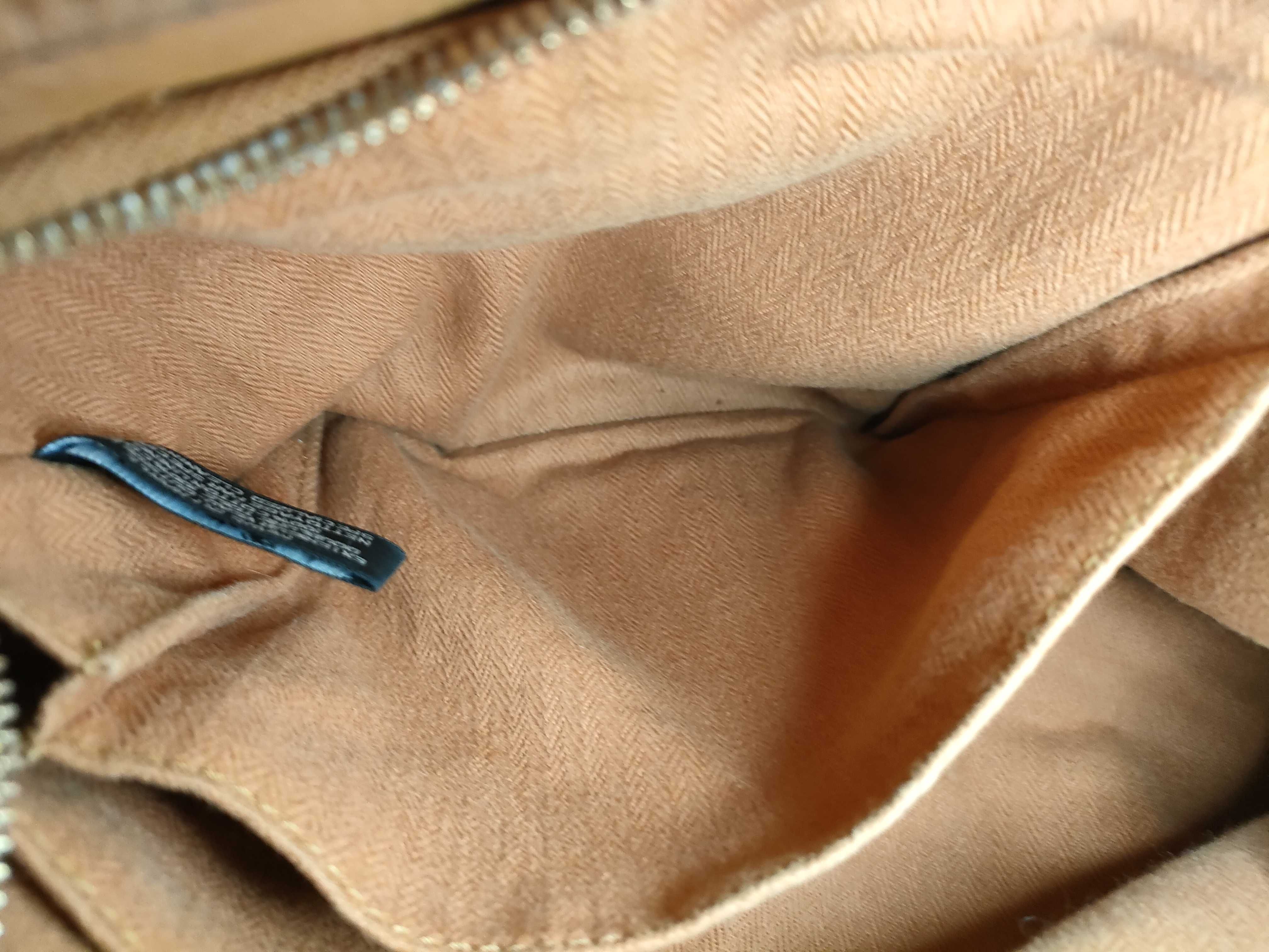 Caravan Horizontal Tote Bag/Shoulder Bag with Stamp and Dust Bag (Handbag) — view 13