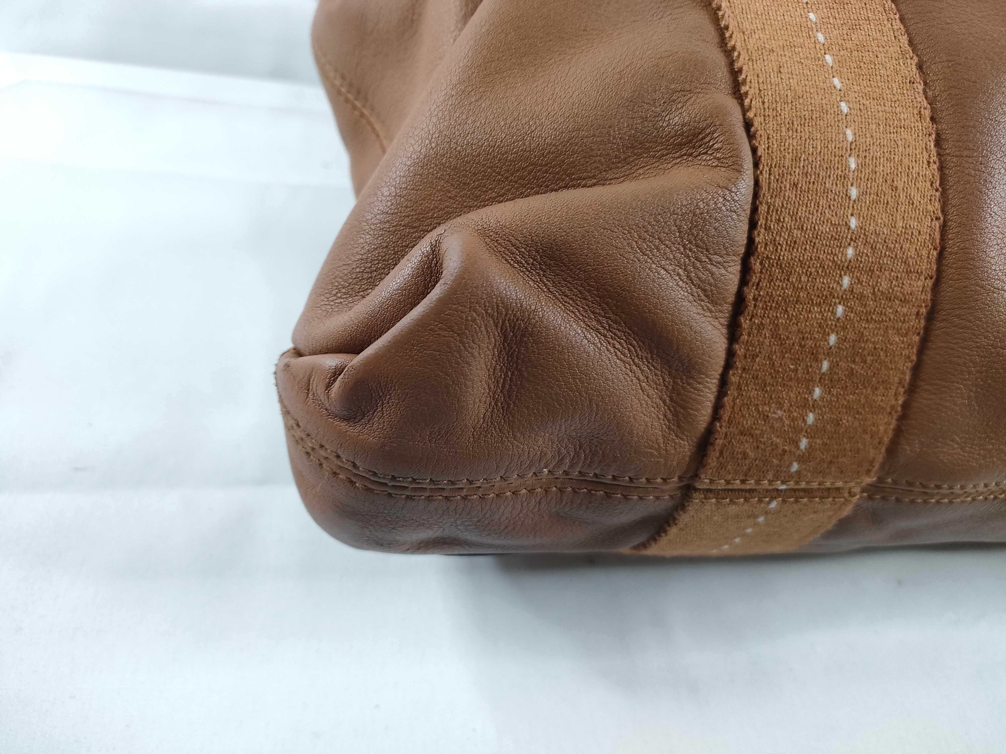 Caravan Horizontal Tote Bag/Shoulder Bag with Stamp and Dust Bag (Handbag) — view 3