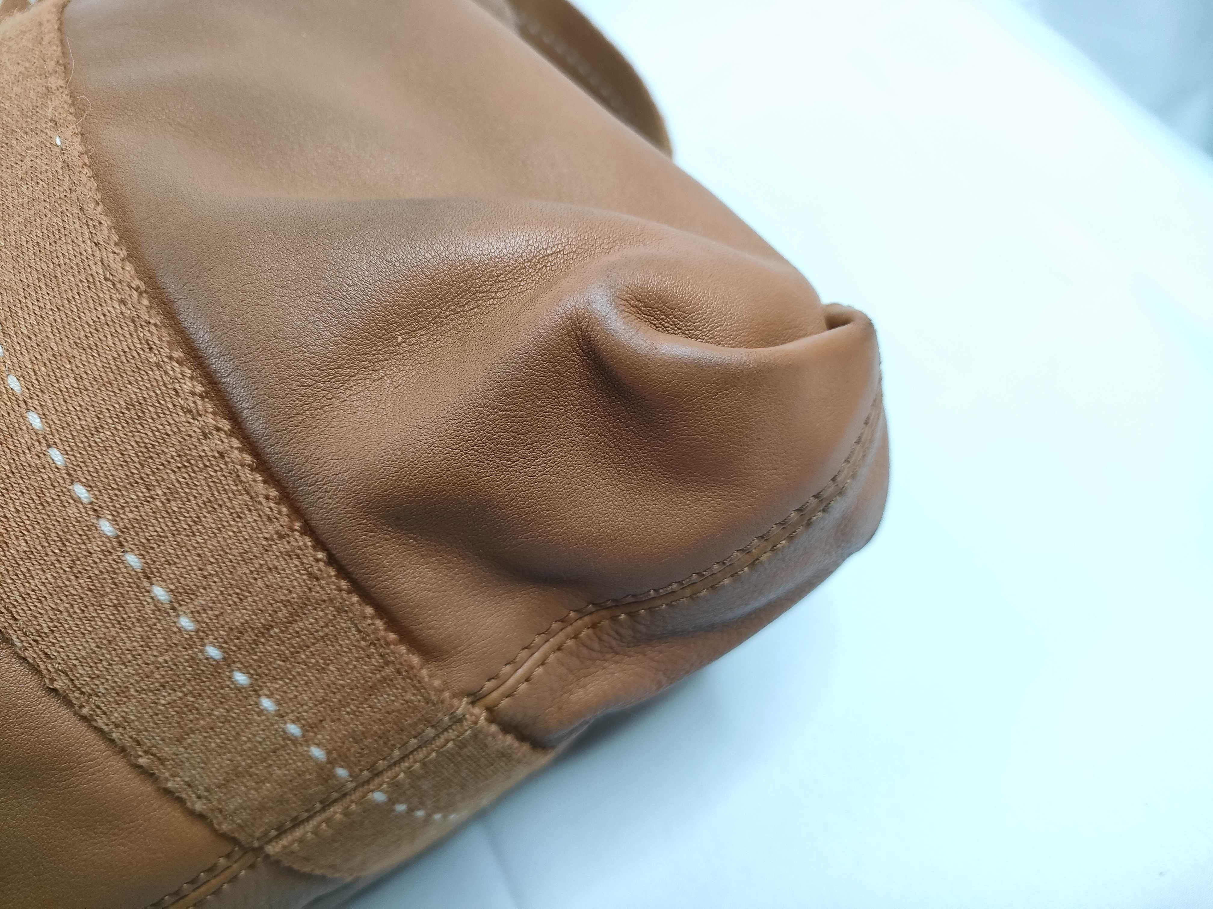 Caravan Horizontal Tote Bag/Shoulder Bag with Stamp and Dust Bag (Handbag) — view 5