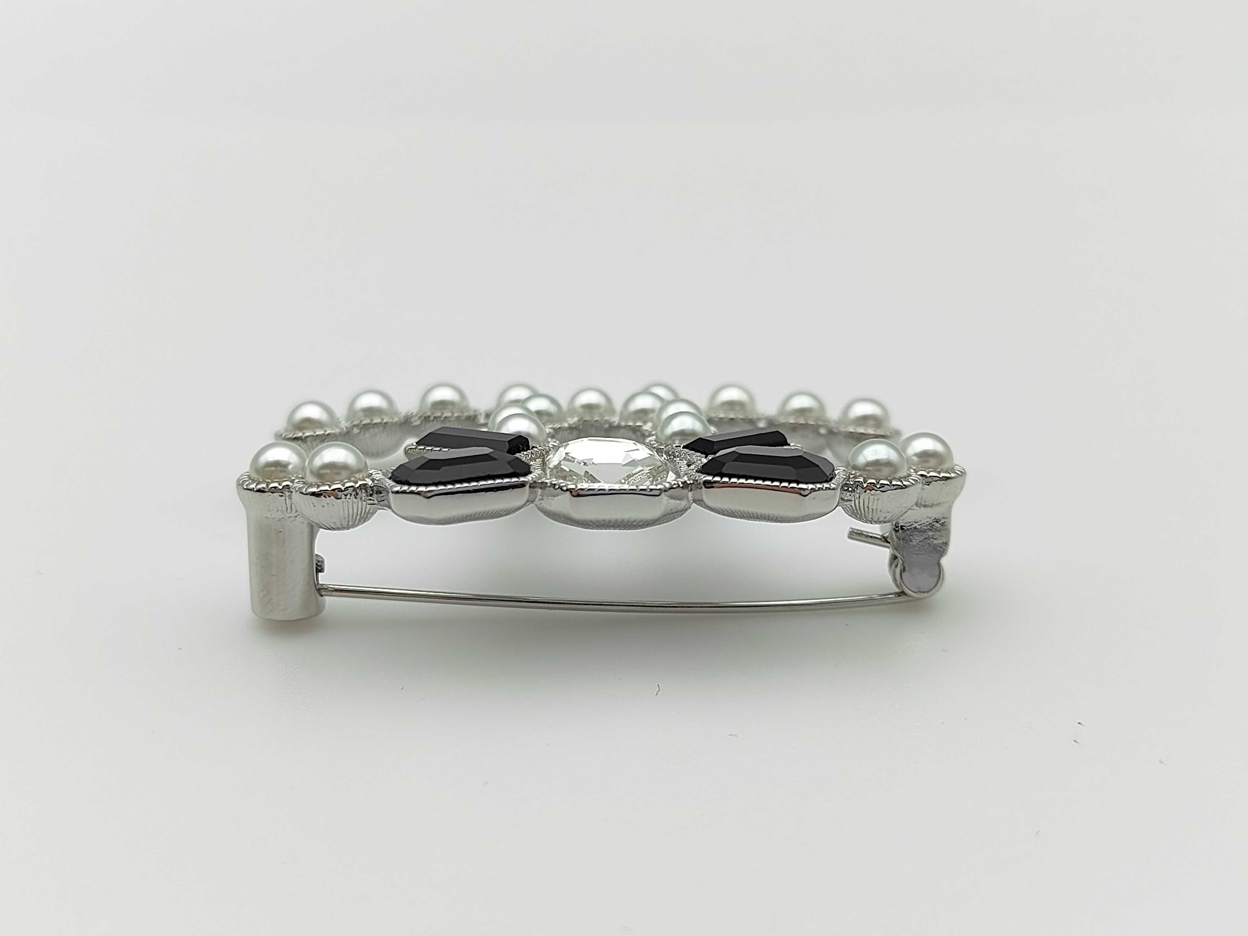 pearl ribbon brooch — view 3