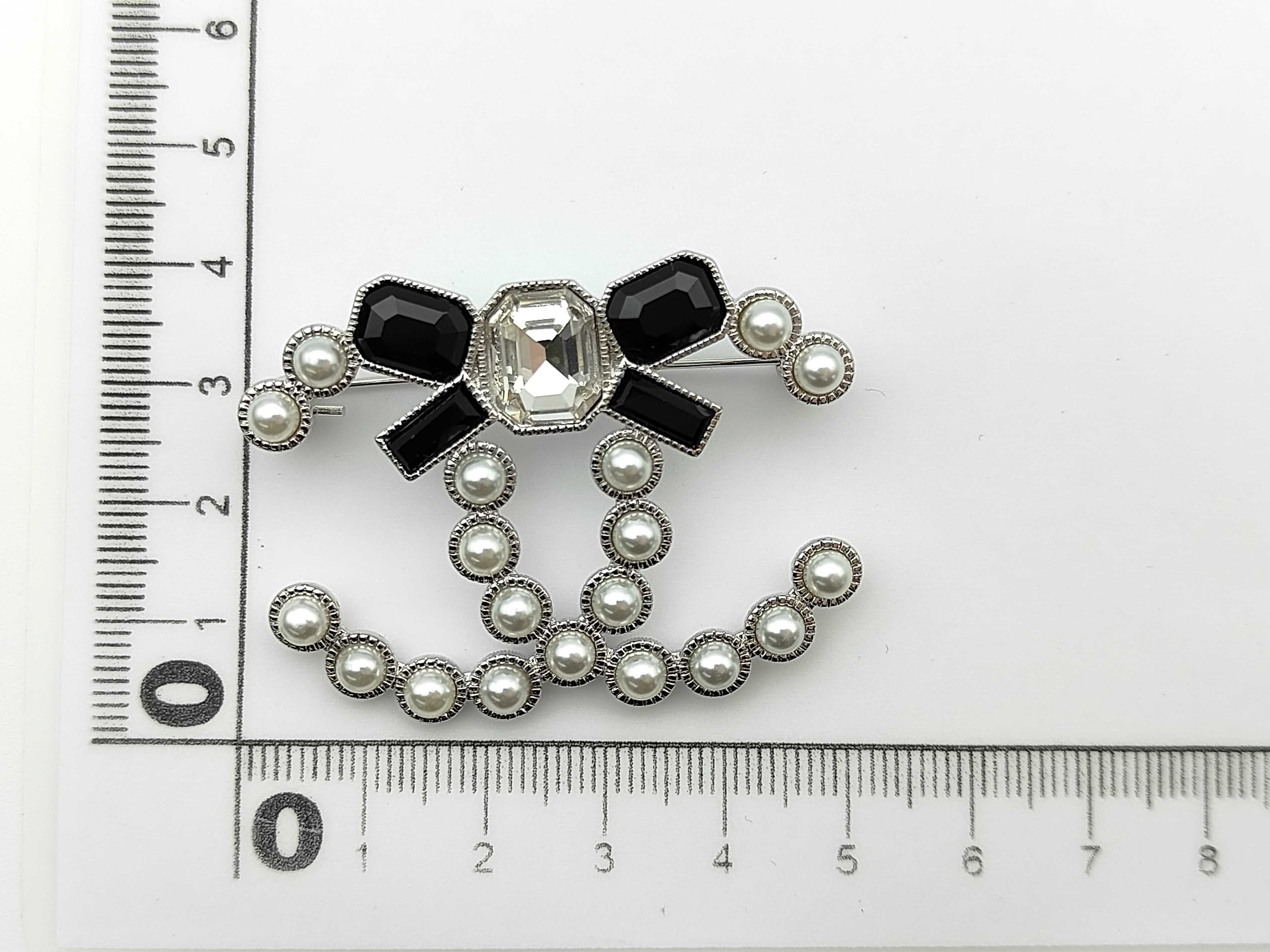 pearl ribbon brooch — view 10