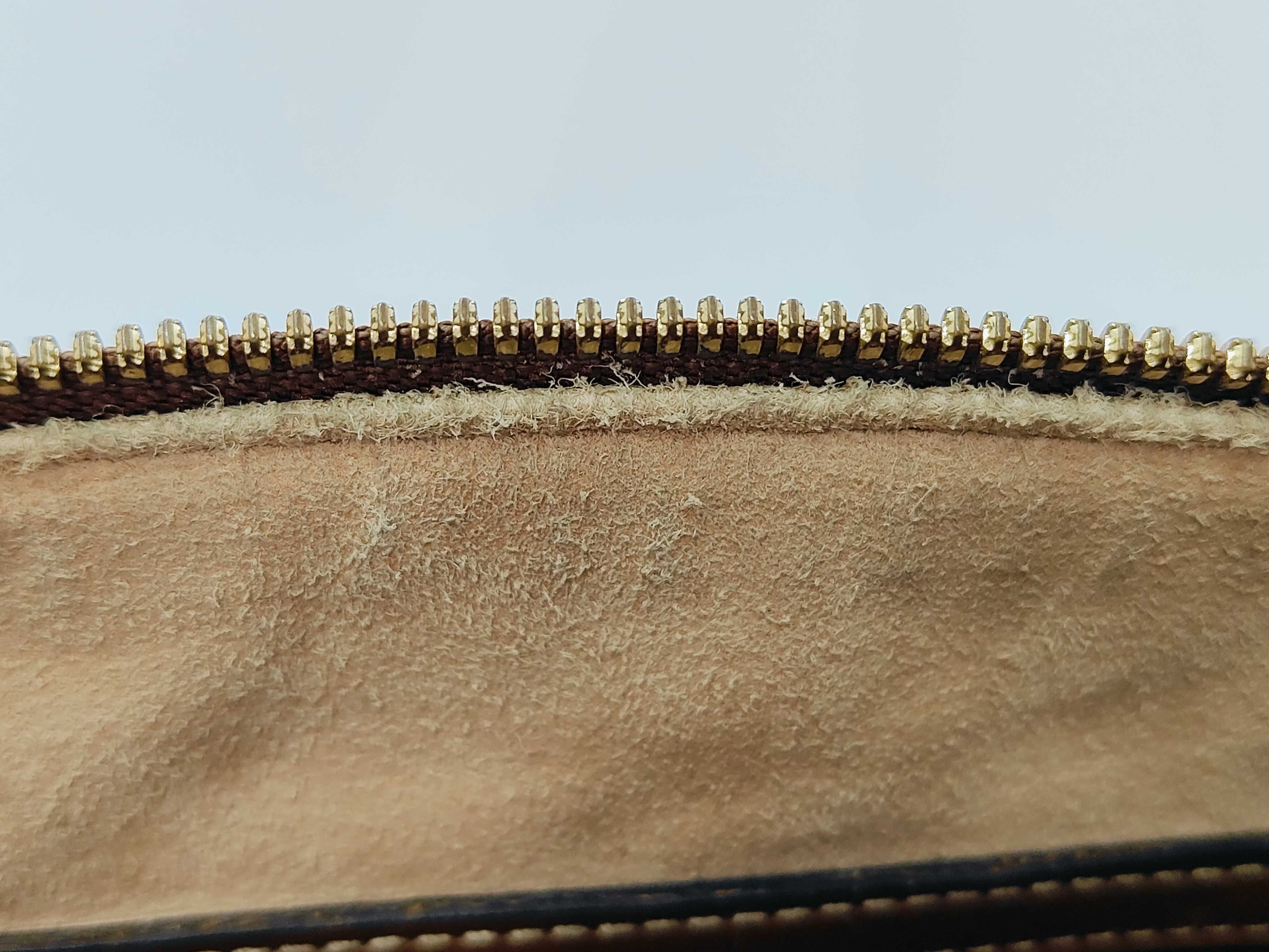GG Supreme Boston Bag Handbag — view 11