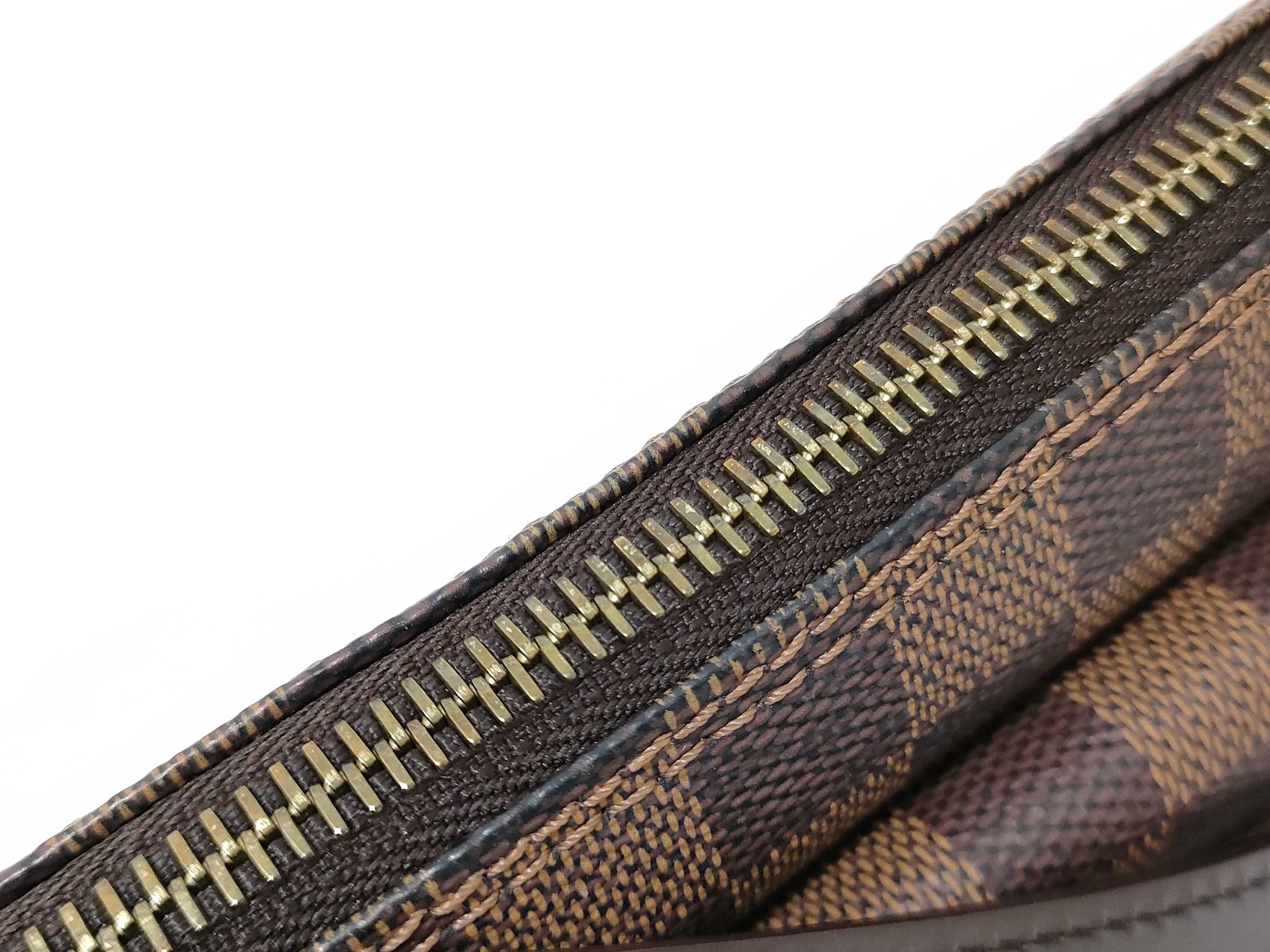 Damier Ravello VI2057 Shoulder Bag — view 6