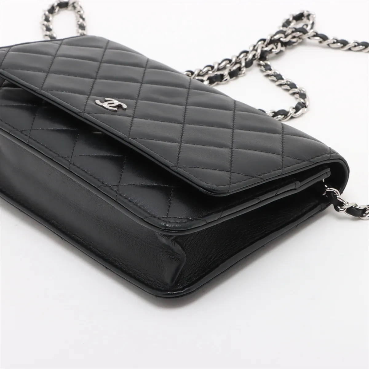 Matelasse Lambskin Chain Wallet Black Silver Hardware 28260920 28th AP0250 — view 3