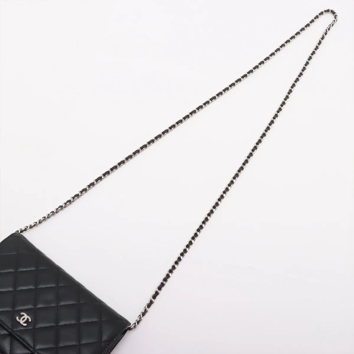 Matelasse Lambskin Chain Wallet Black Silver Hardware 28260920 28th AP0250 — view 5