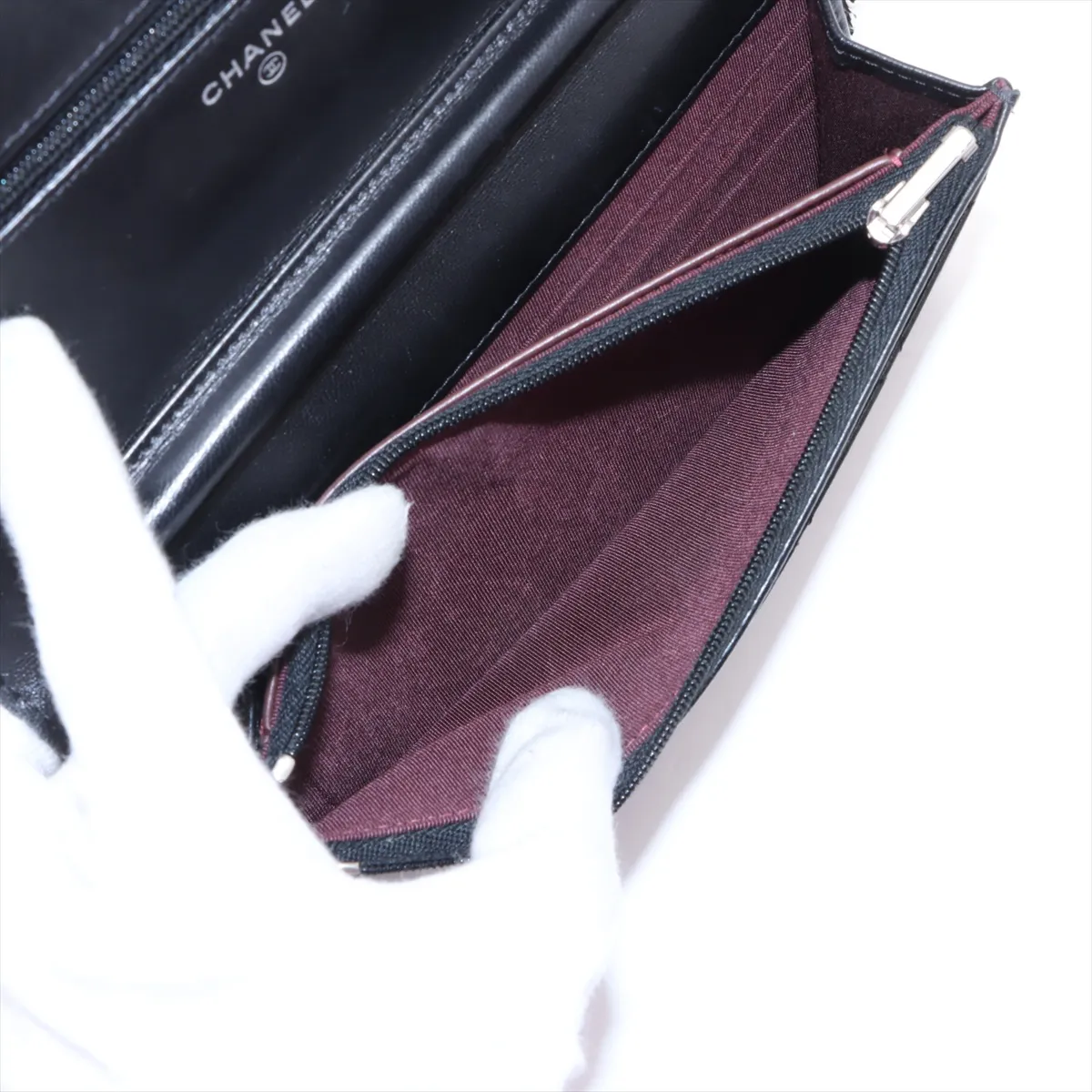Matelasse Lambskin Chain Wallet Black Silver Hardware 28260920 28th AP0250 — view 7