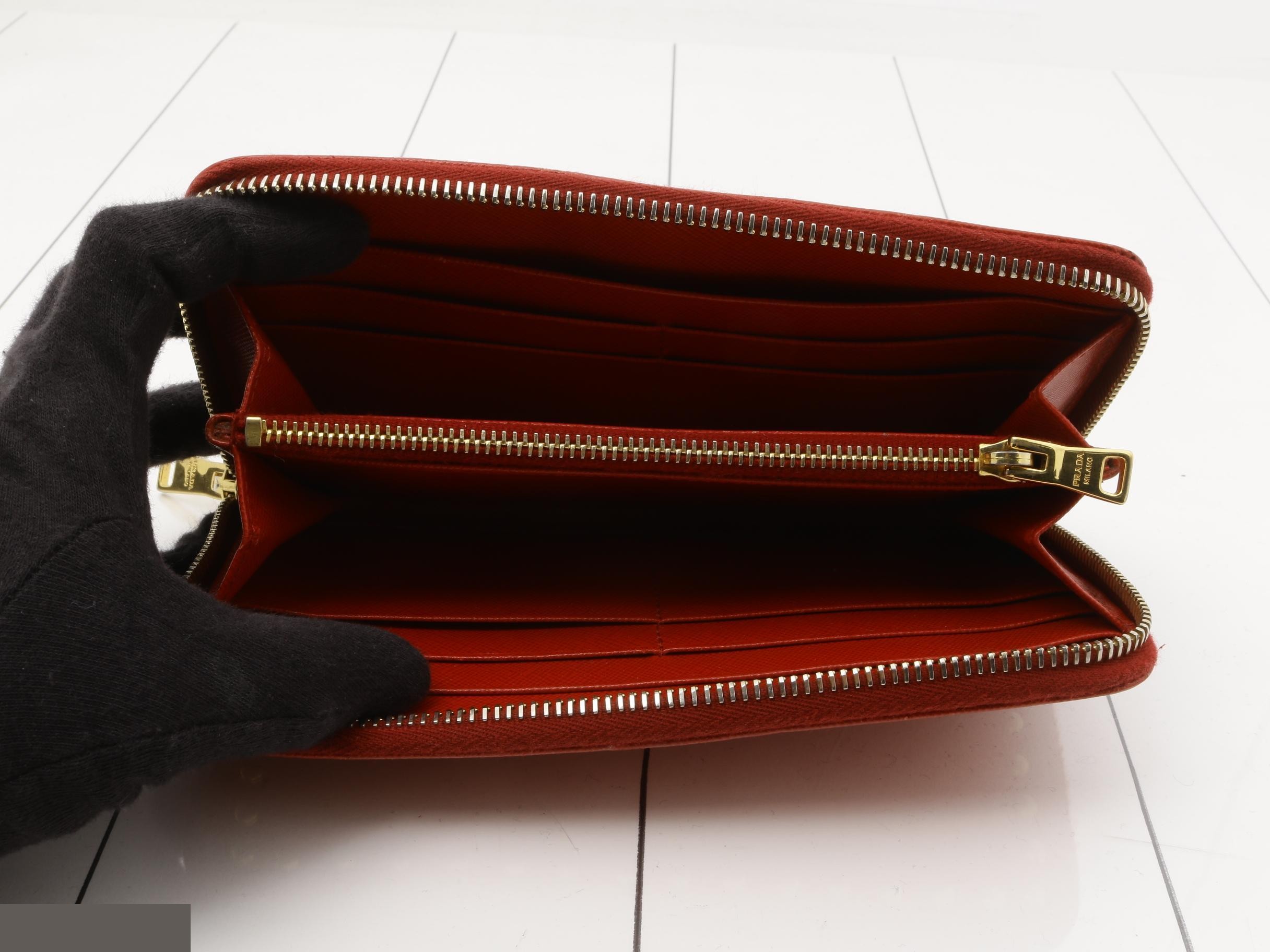 Saffiano Long Wallet — view 4