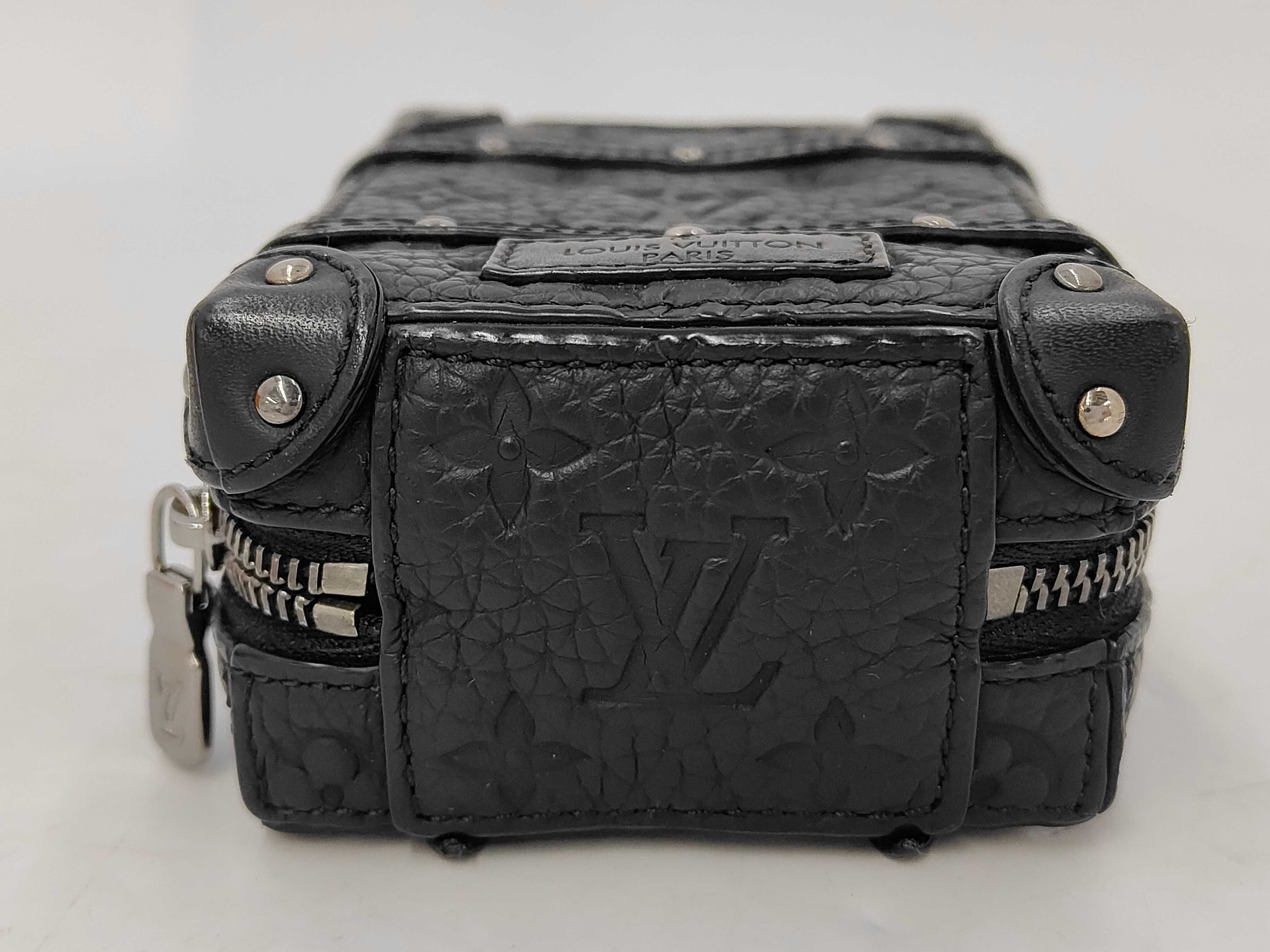 Pouch — view 4