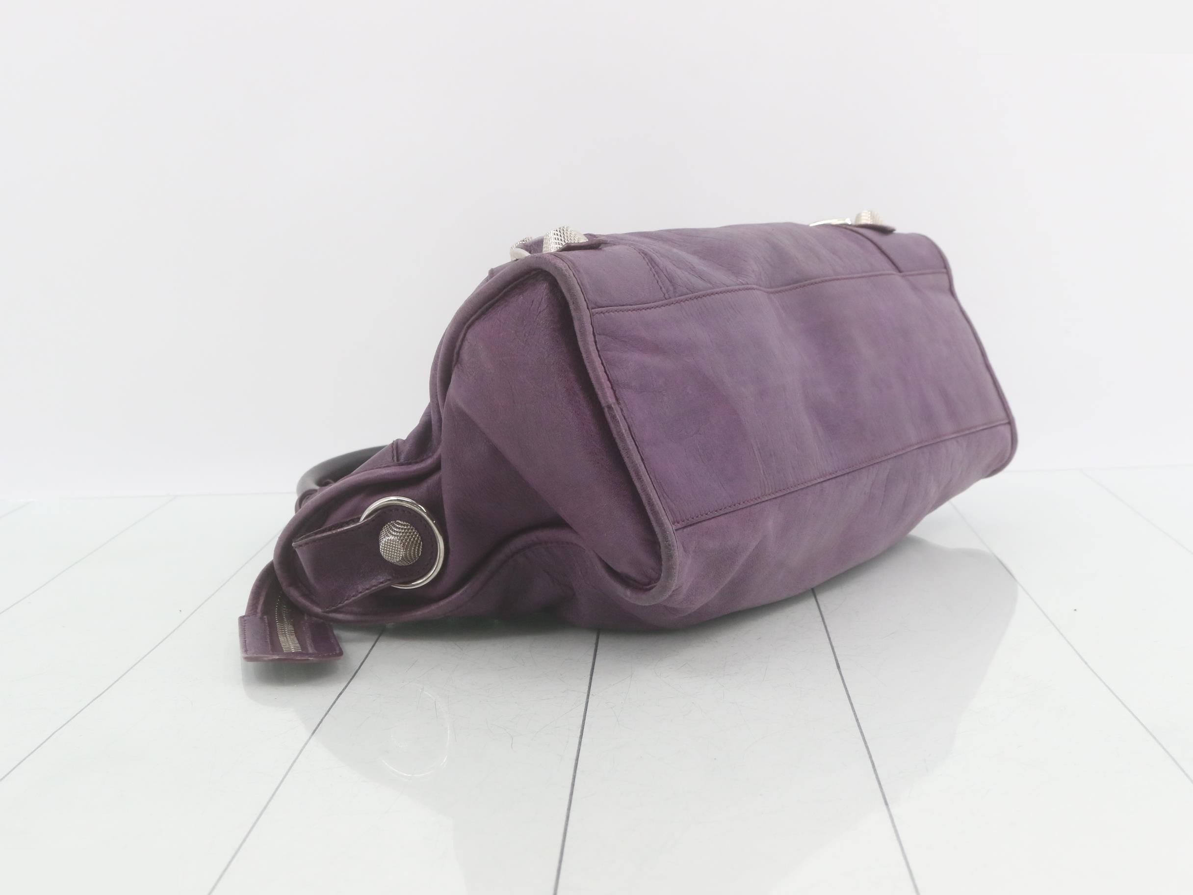 The Giant City 2-Way Handbag with Shoulder Strap — view 5