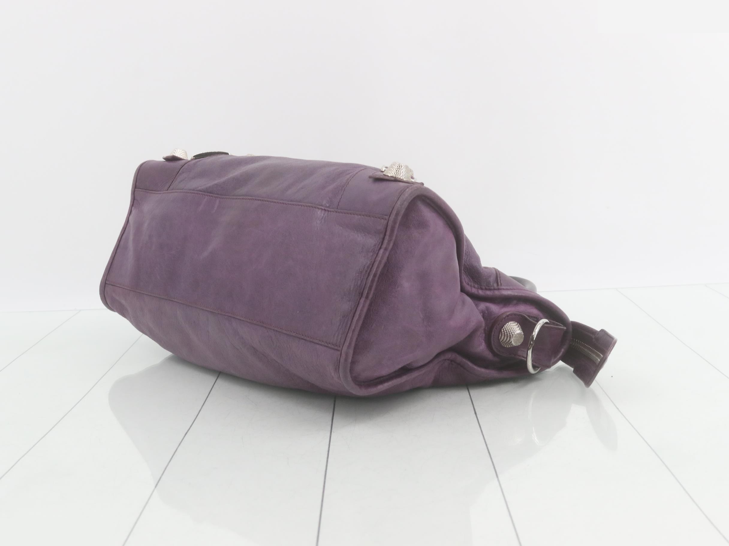 The Giant City 2-Way Handbag with Shoulder Strap — view 6