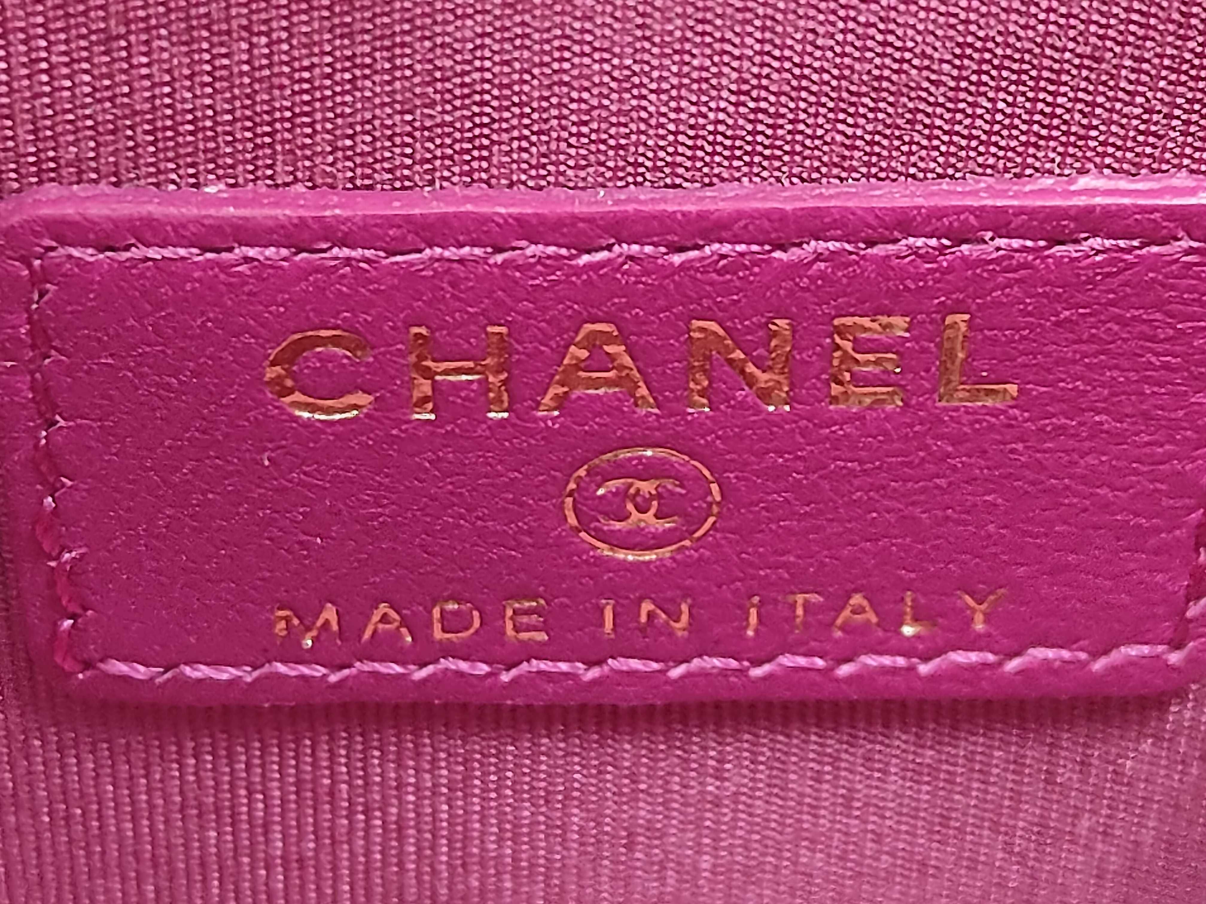 Lambskin Chain Wallet Chain Shoulder Bag Pink (Serial Number 28) — view 10