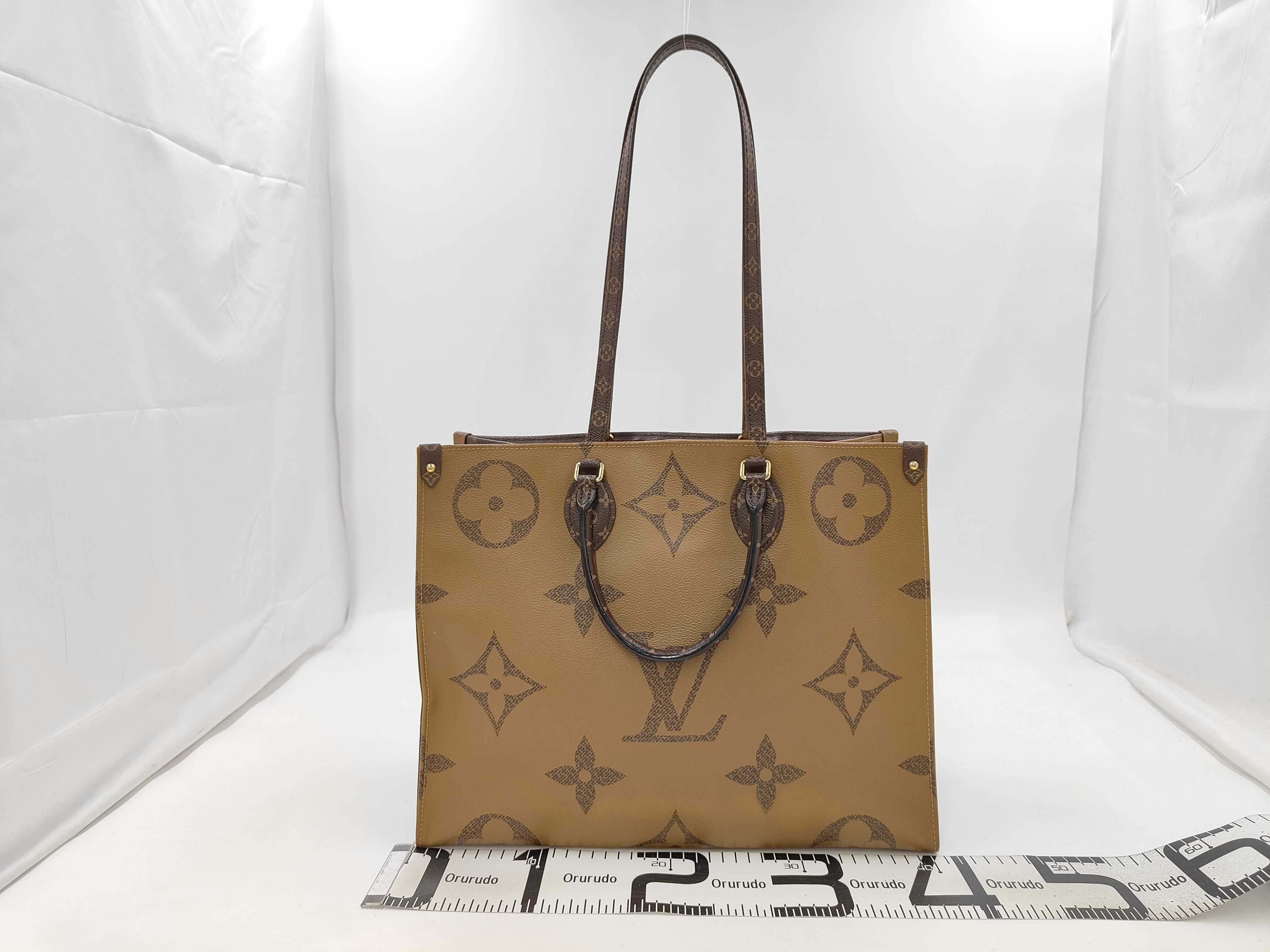 OnTheGo-GM Tote Bag — view 2