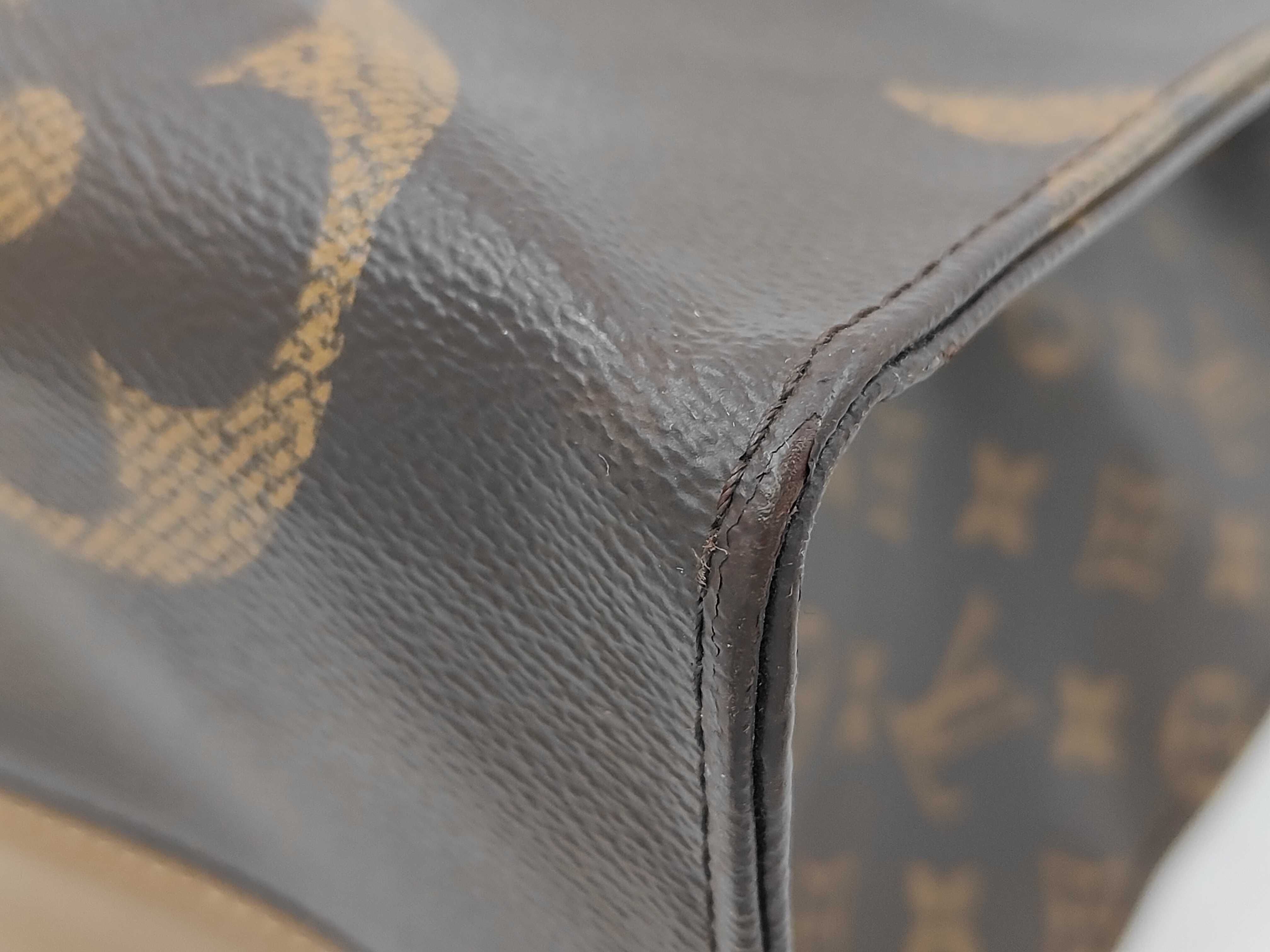 OnTheGo-GM Tote Bag — view 6