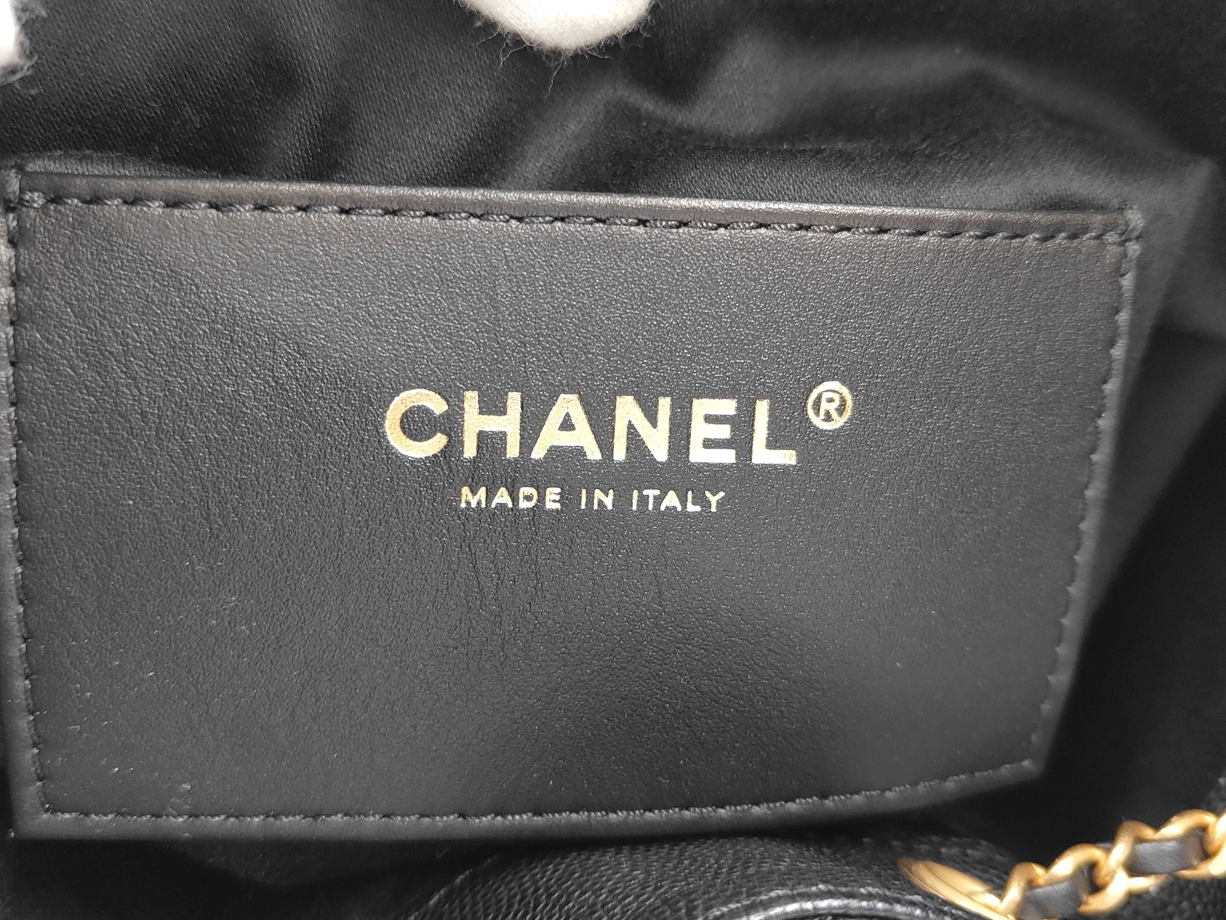25 Small Caviar Skin Chain Shoulder Bag — view 8