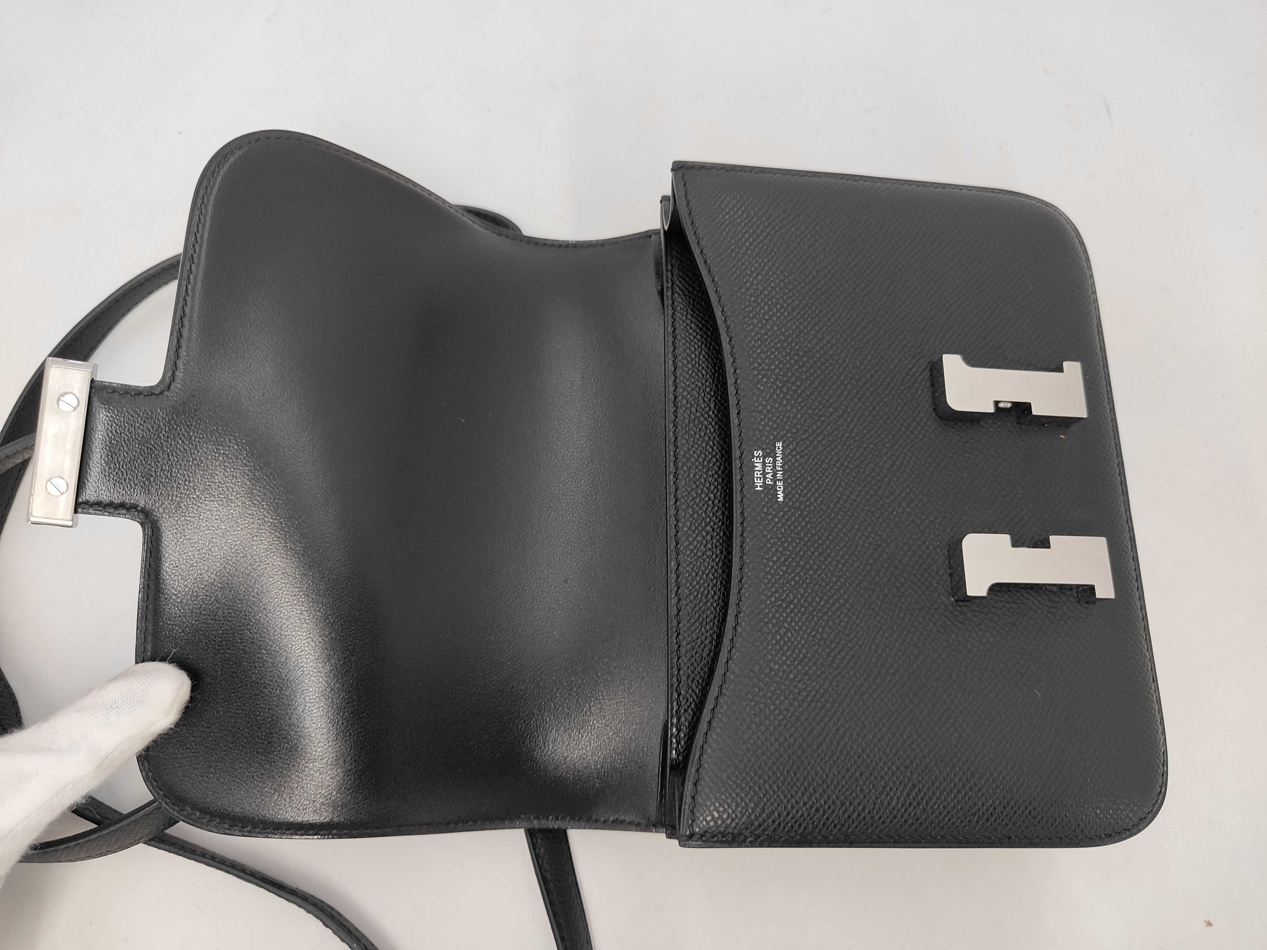 Constance Mini 18 Black G Stamp Shoulder Bag — view 8
