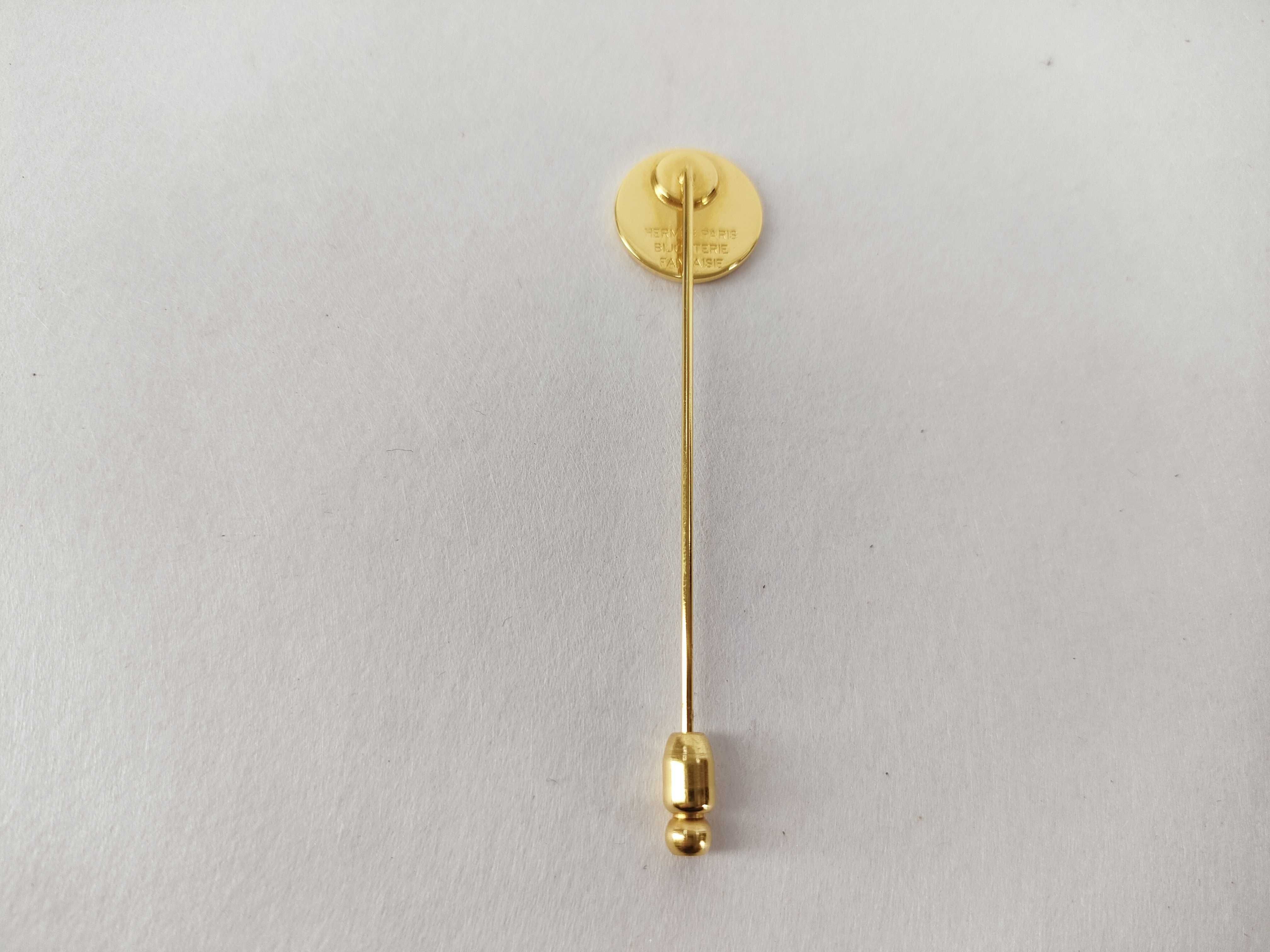Sellier Gold Pin Brooch — view 2