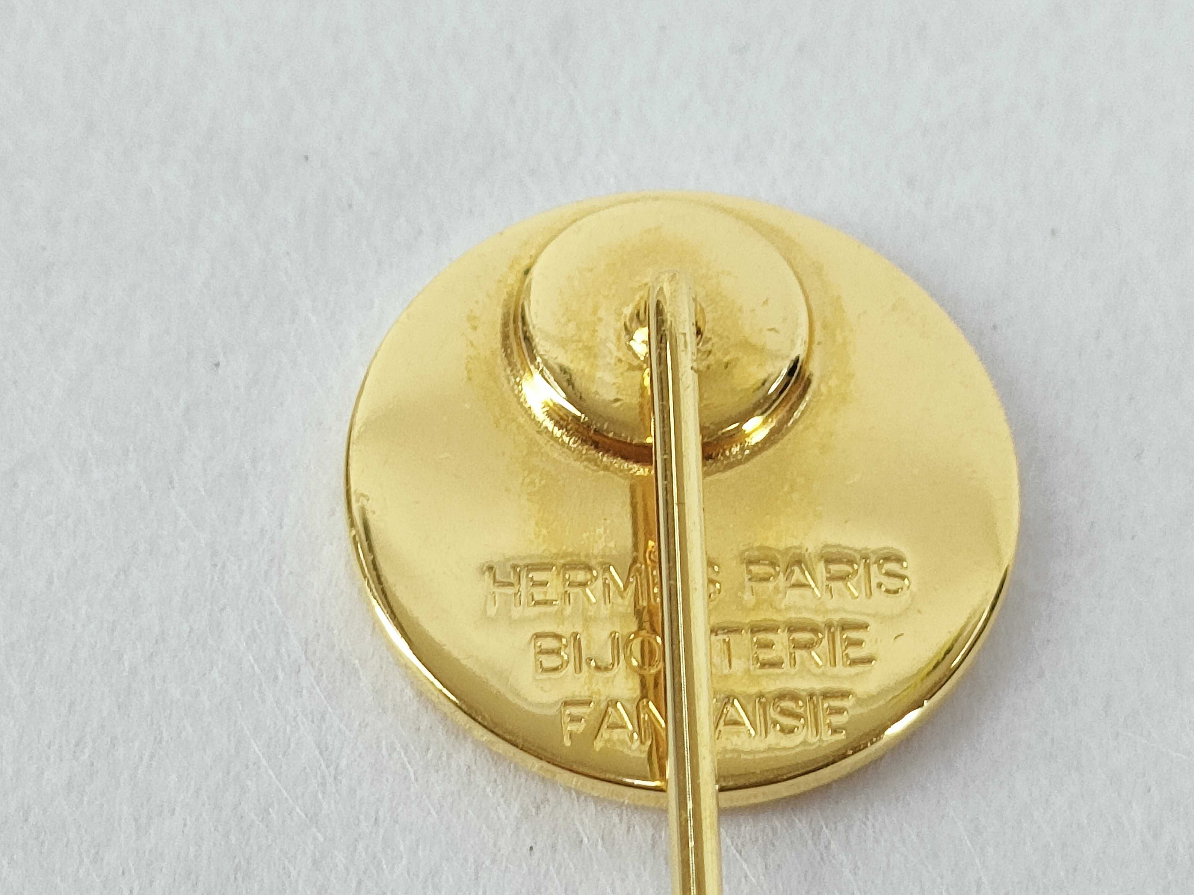 Sellier Gold Pin Brooch — view 3